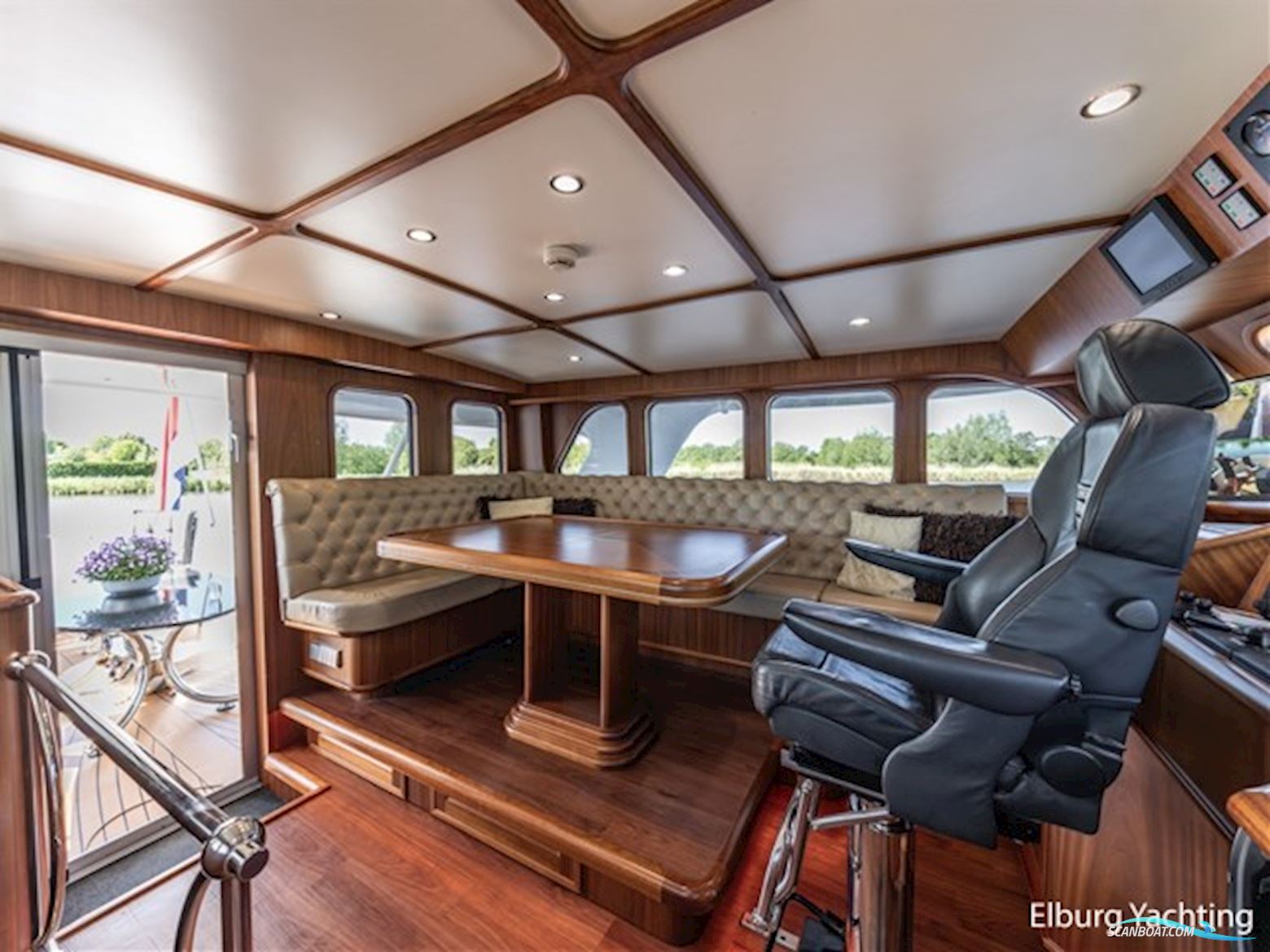 Feadship Classic 80ft - MY Spirit of Freedom
