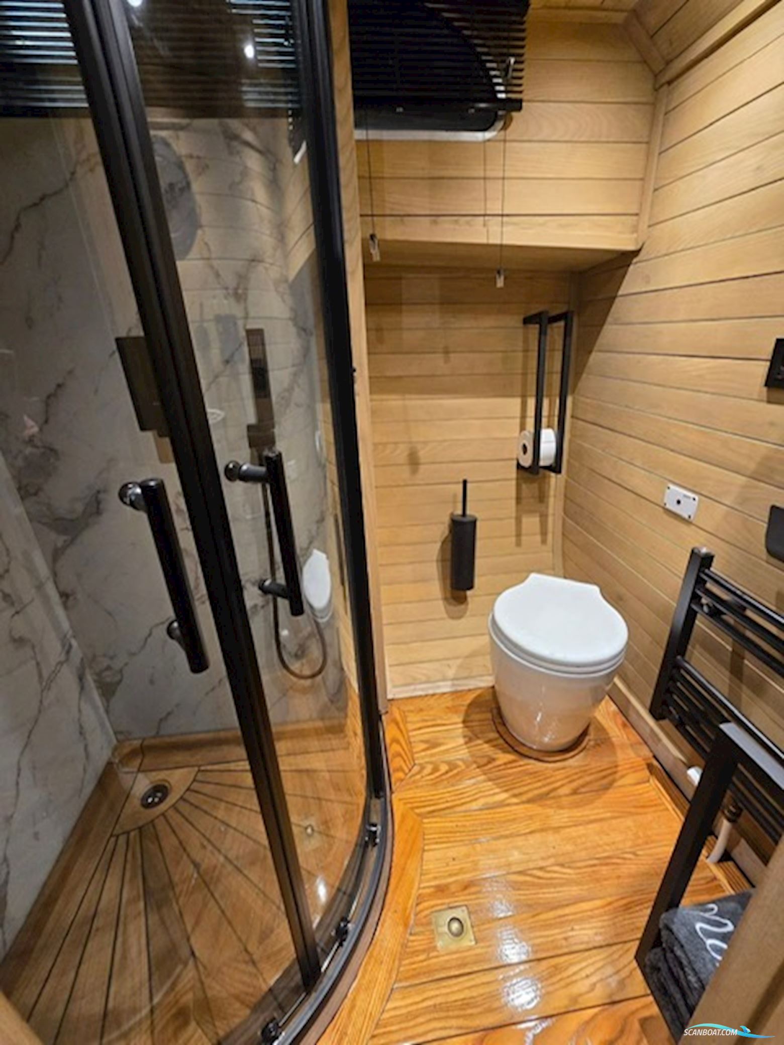 Feadship Royal van Lent & Akerboom