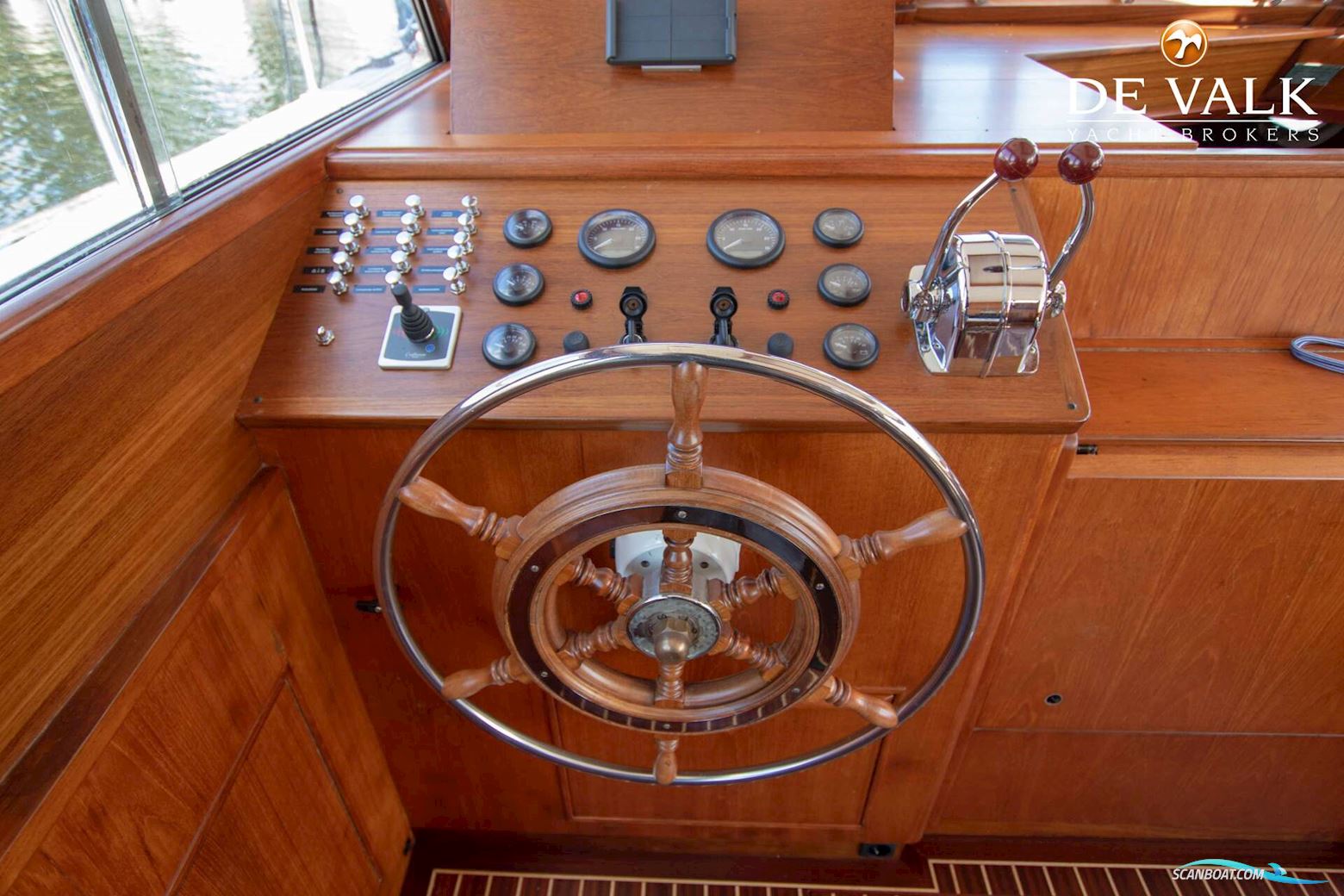 Feadship Van Lent