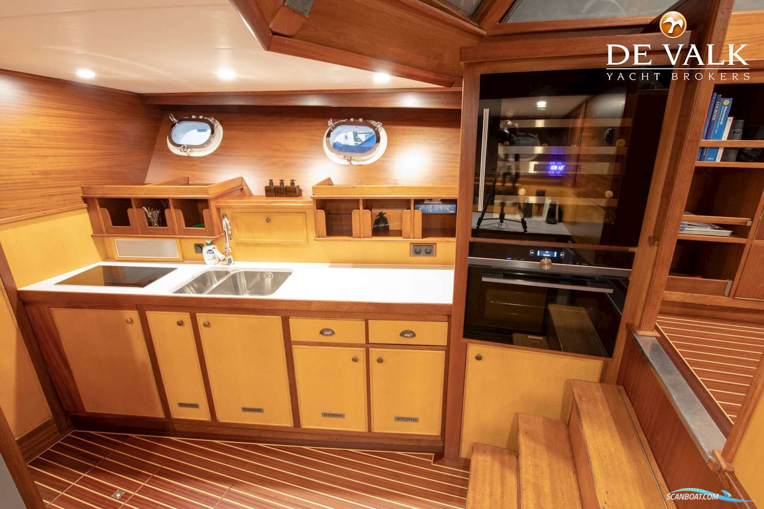 Feadship Van Lent