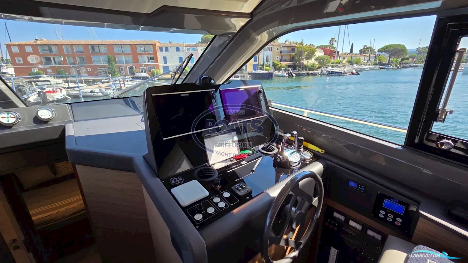 Ferretti 450 Fly