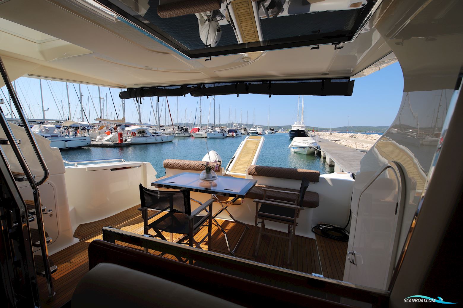 Ferretti 480