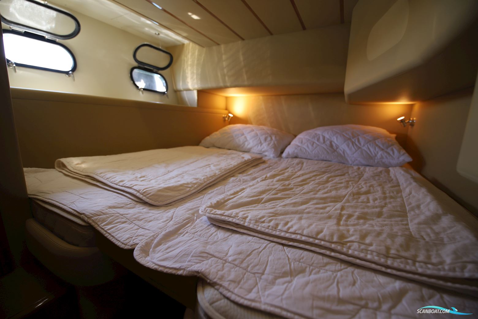 Ferretti 480