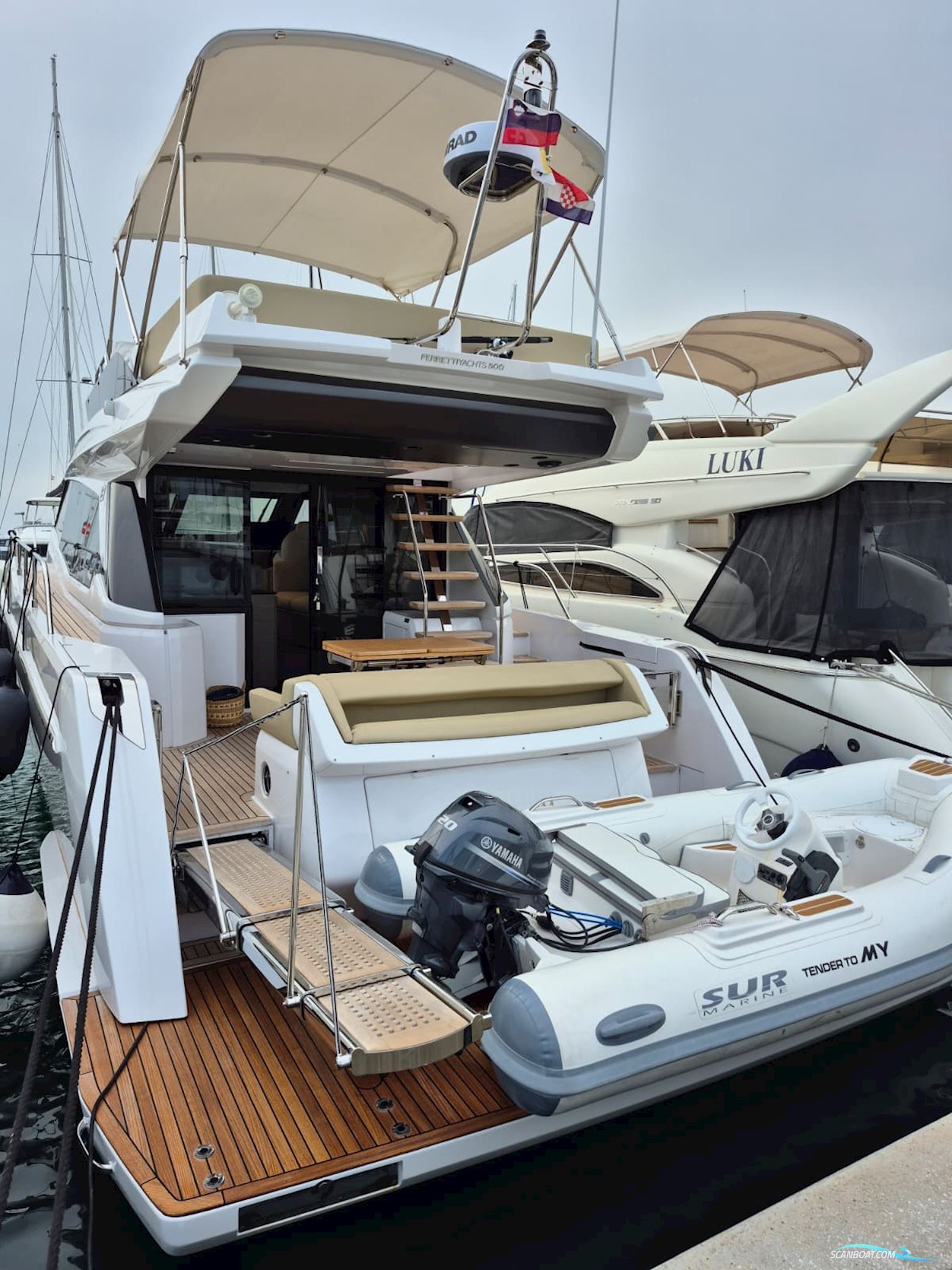 Ferretti 500