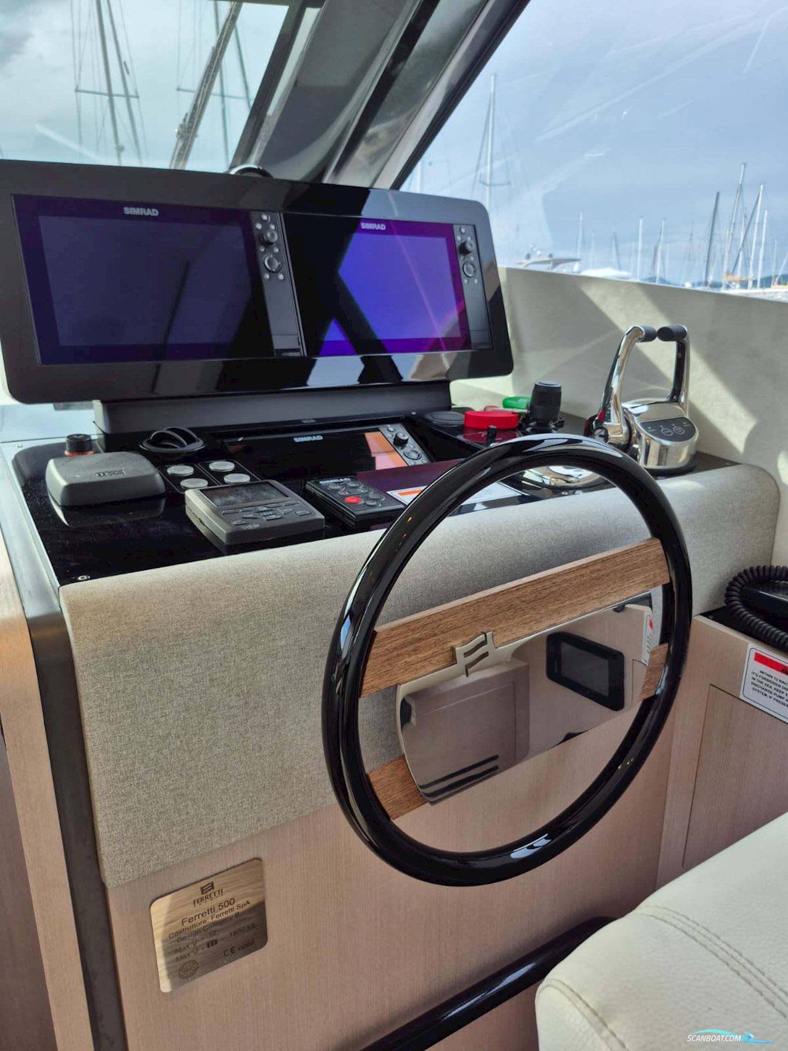 Ferretti 500