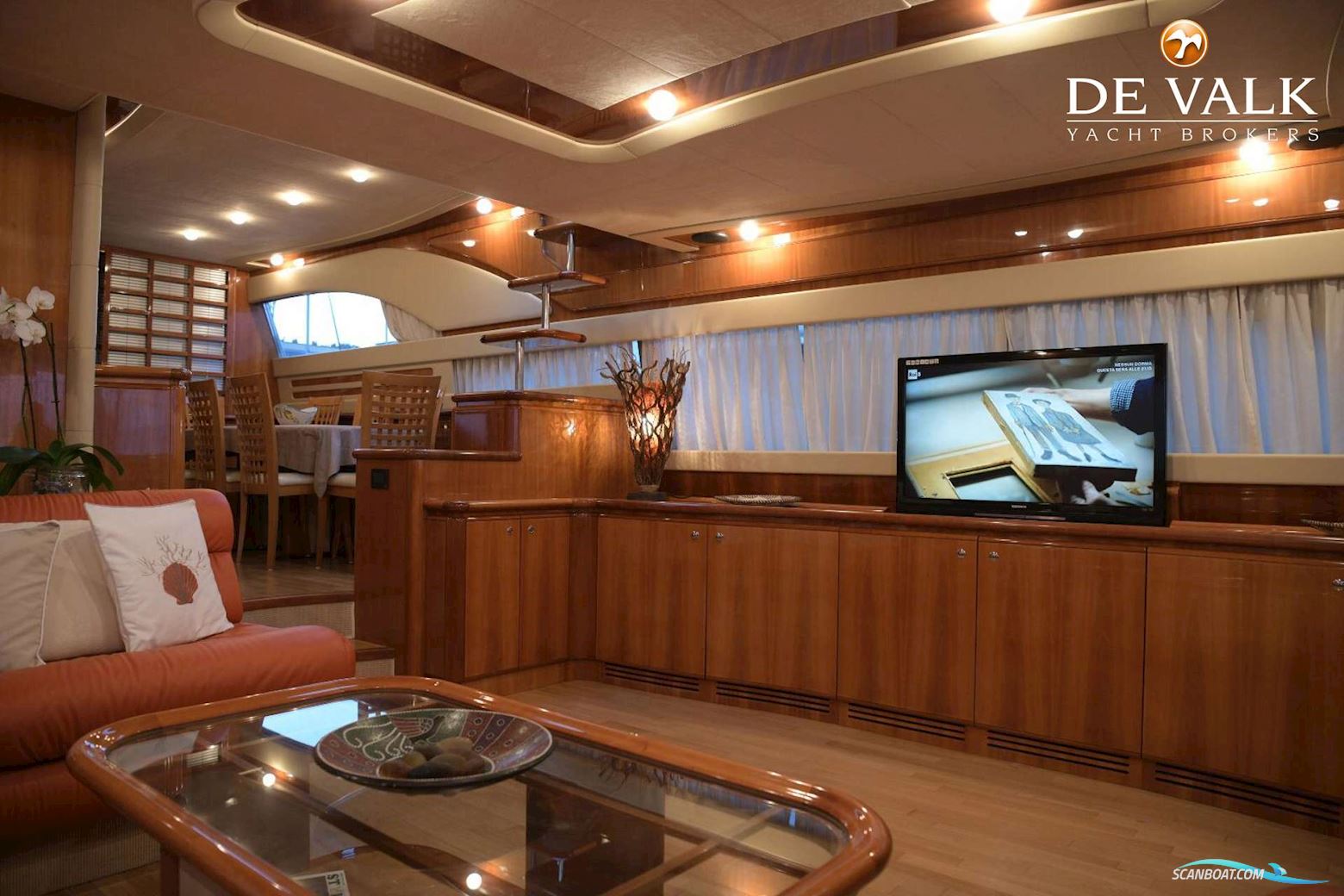 Ferretti 760