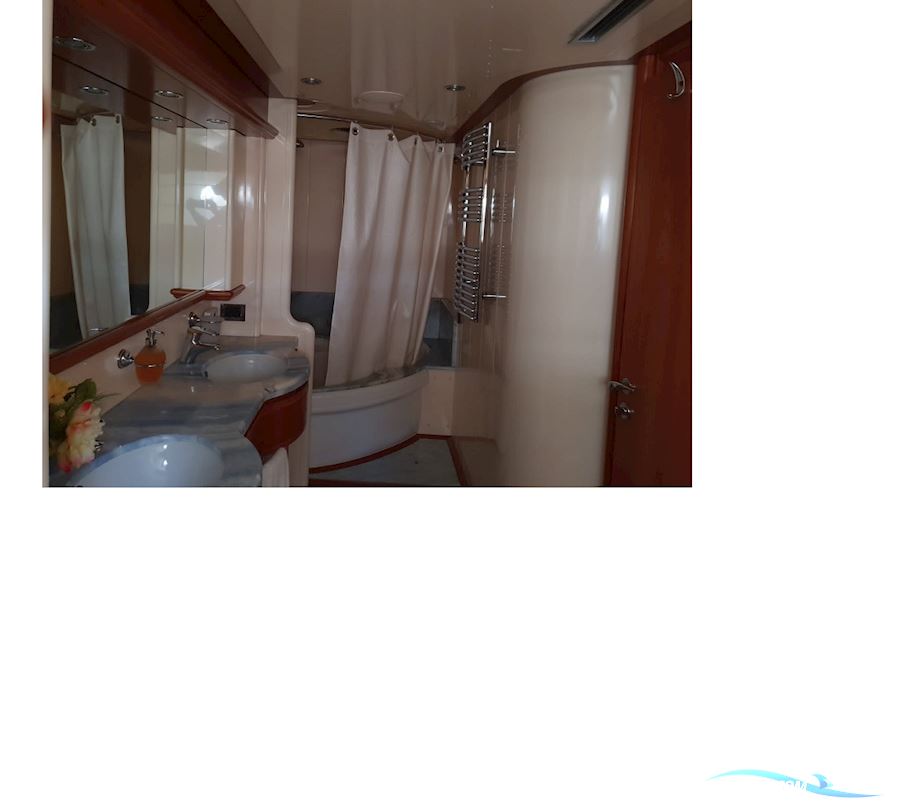 Ferretti 94 Custom Line