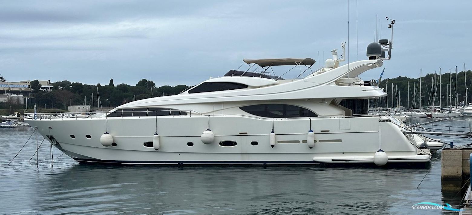 Ferretti Custom Line 94 Motorboat 2005, with Mtu V16 engine, Croatia