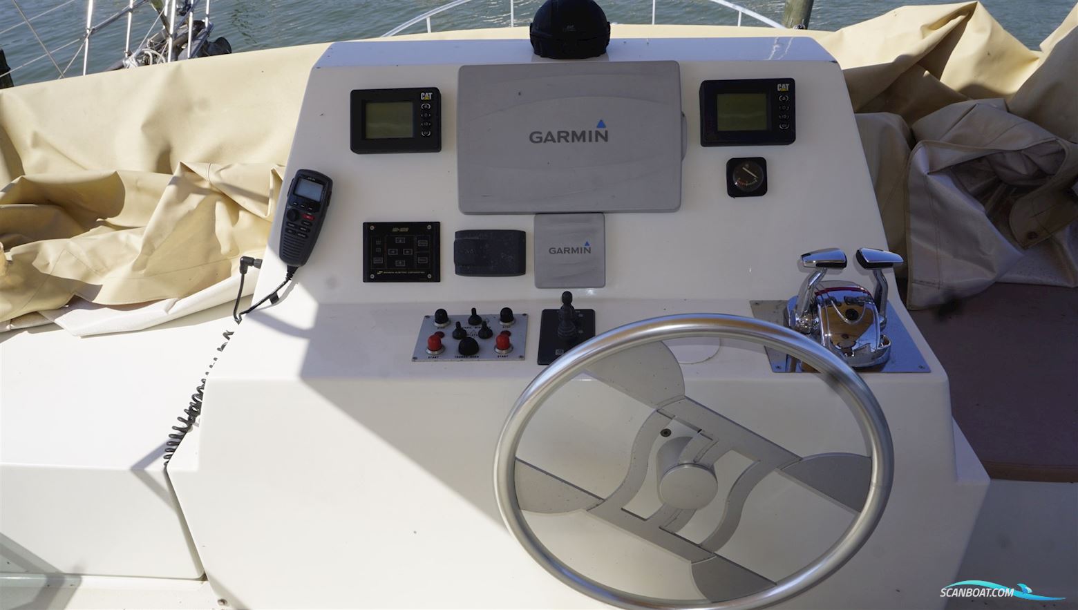 Ferretti Yachts ALTURA 52