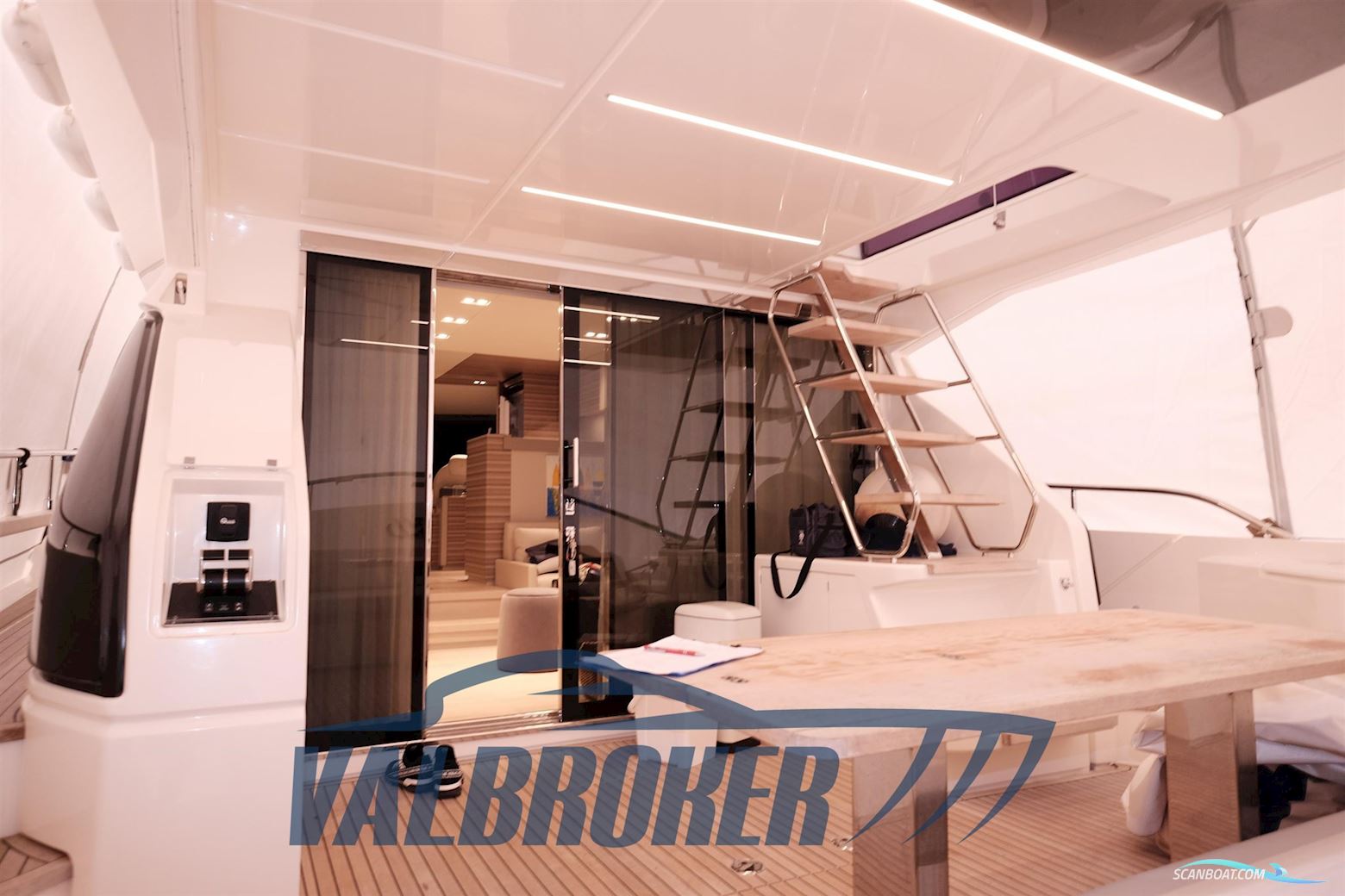 Ferretti Yachts Ferretti 670