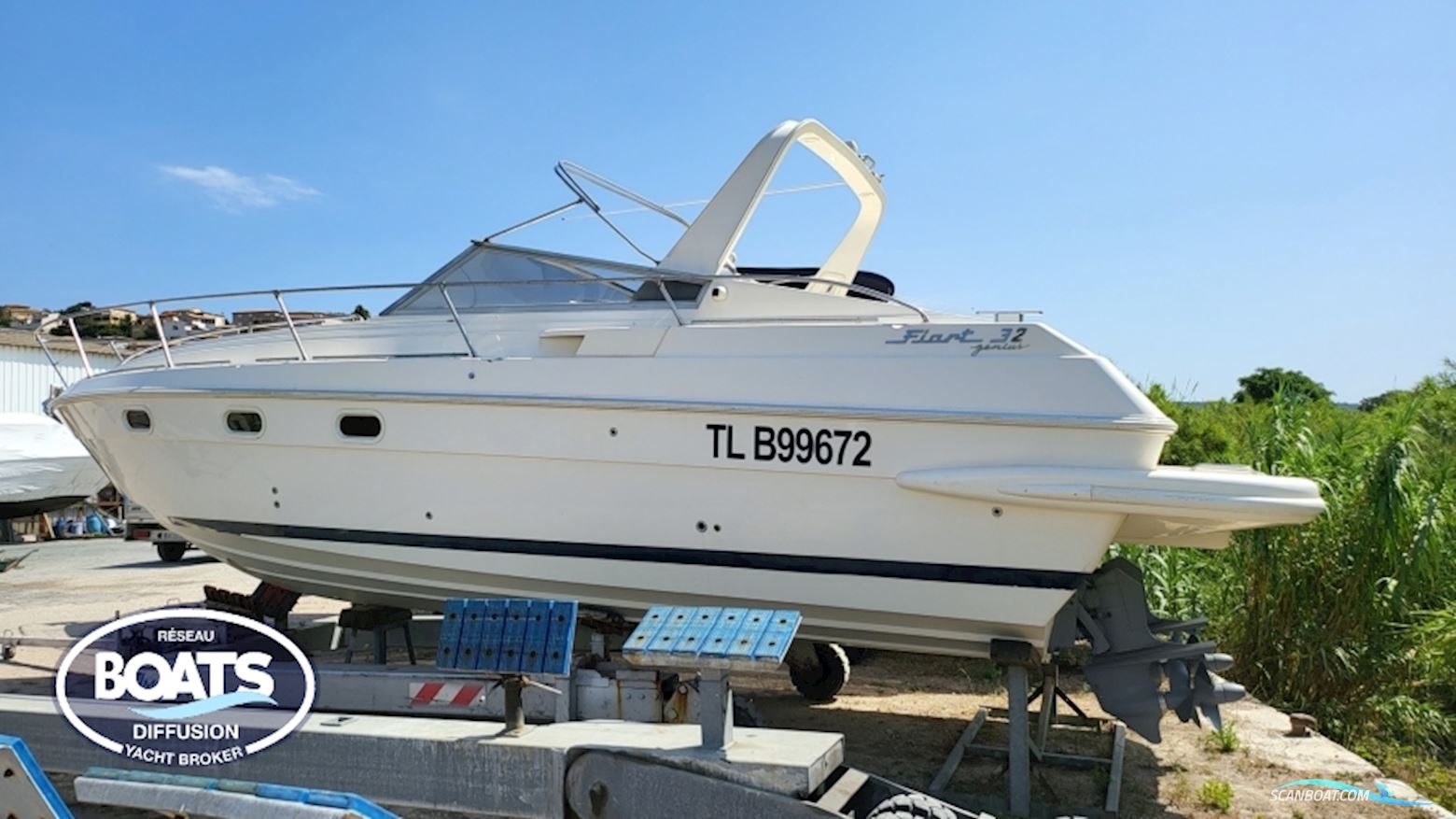 Fiart 32 Genius Motorboat 2003, with Volvo engine, France