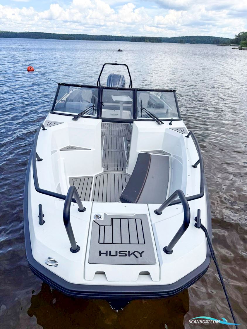 Finnamster Husky R8