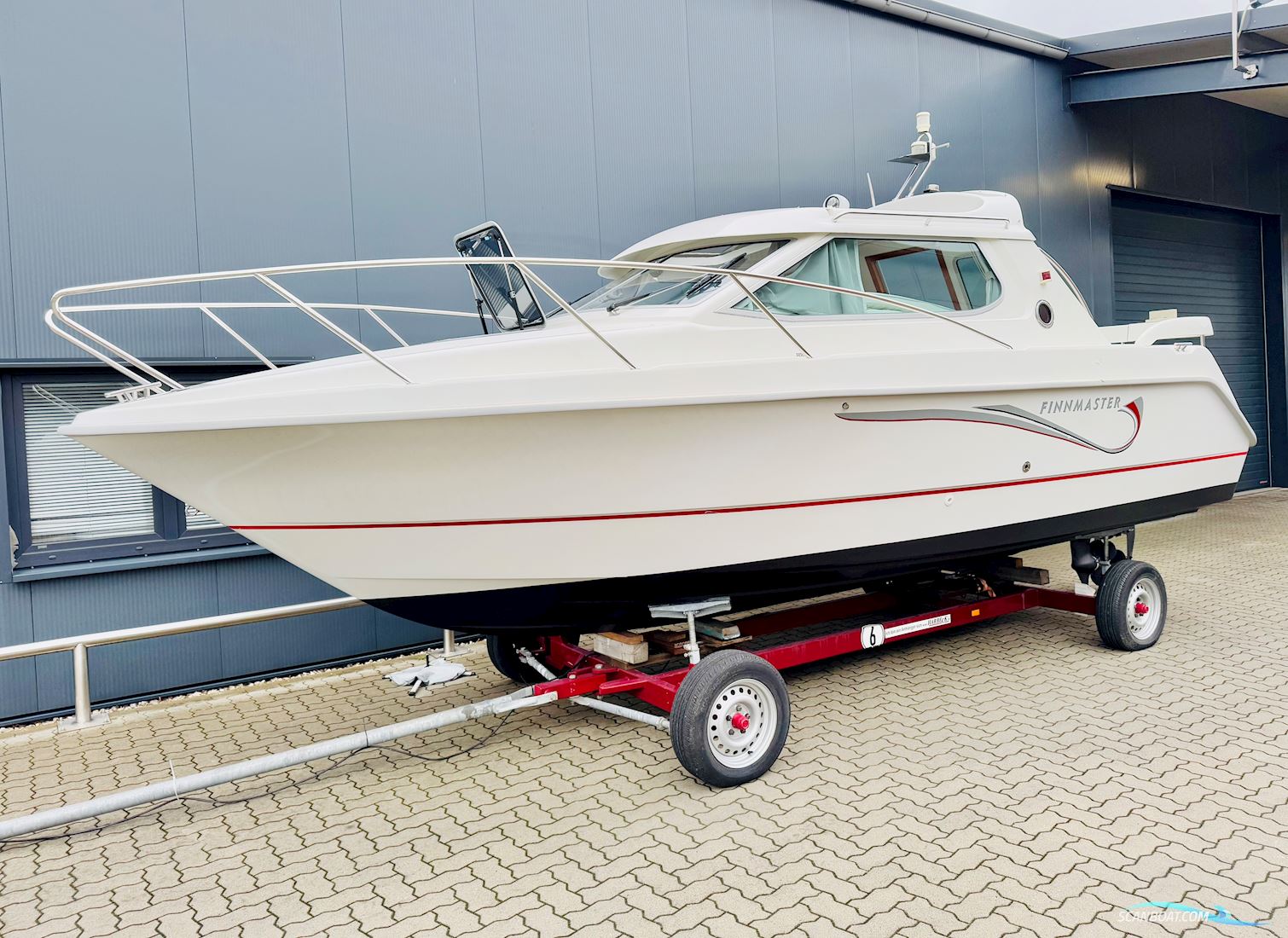 Finnmaster 7050 Sports Family Hardtop