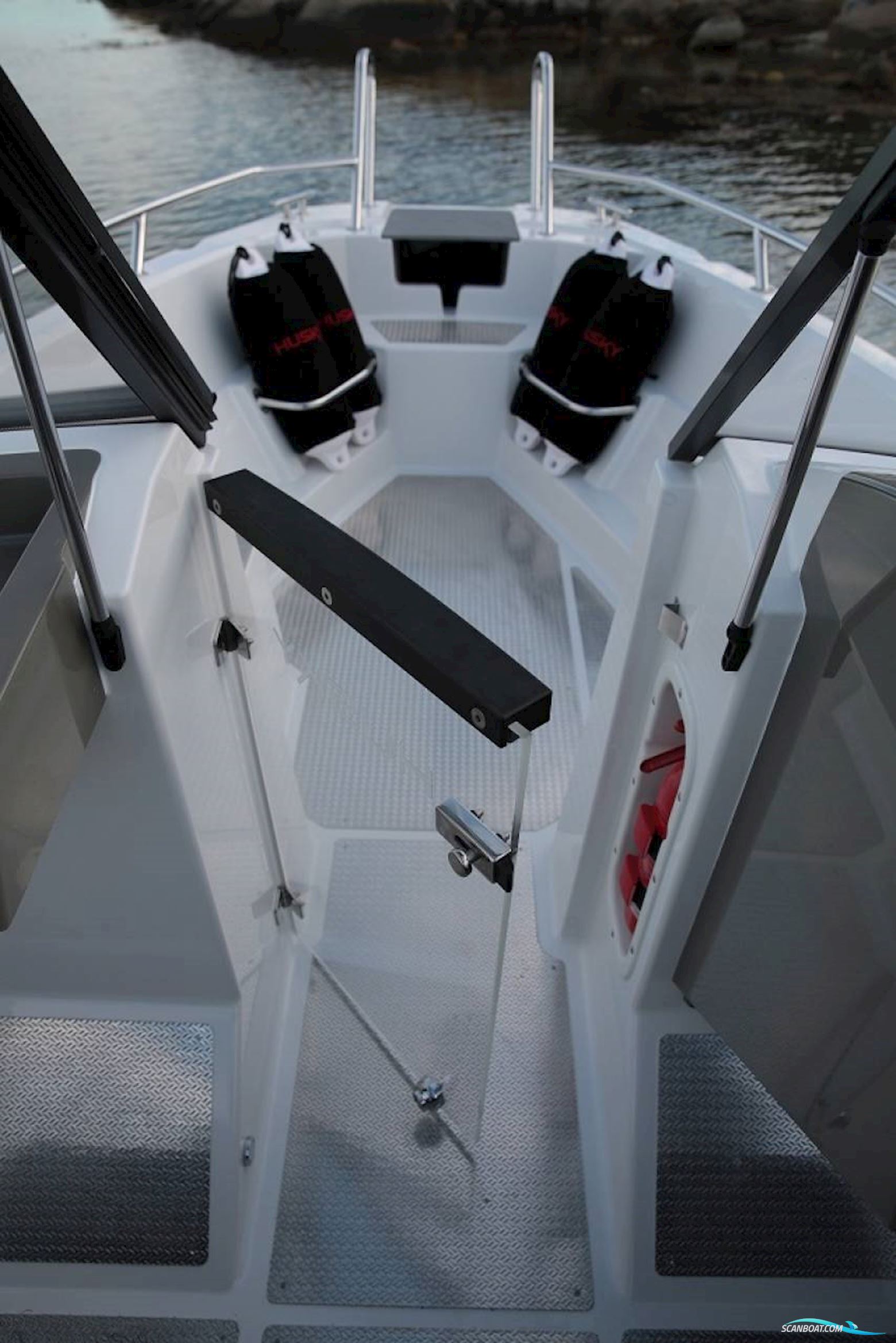 Finnmaster Husky R5 - Yamaha 70 HK/Udstyr