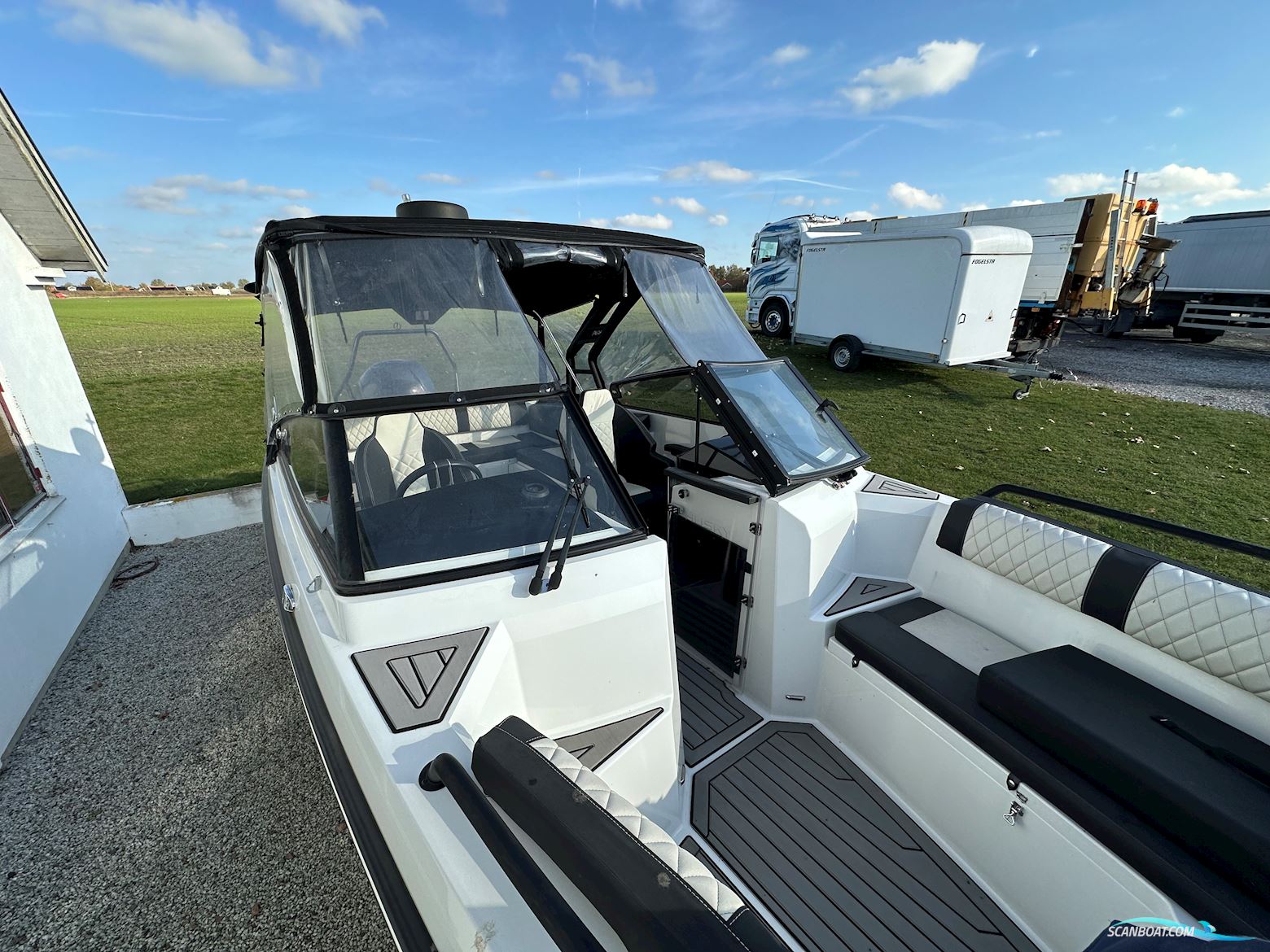 FINNMASTER Husky R8 S