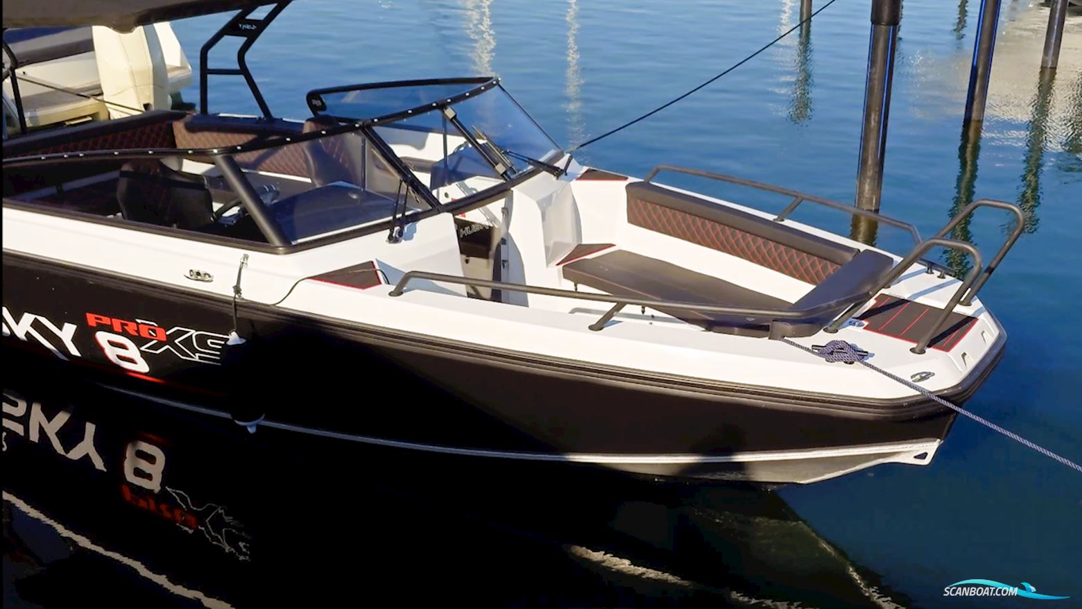Finnmaster Husky R8 Motorboat 2026, with Mercury engine, Sweden