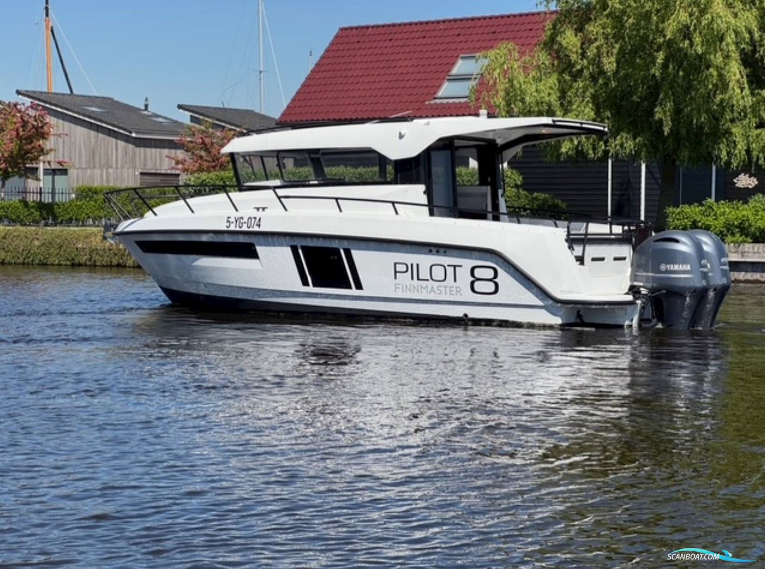 Finnmaster Pilot 8 - 2 X F200 Yamaha/Udstyr Motorboat 2022, with Twin Yamaha F200 engine, Denmark