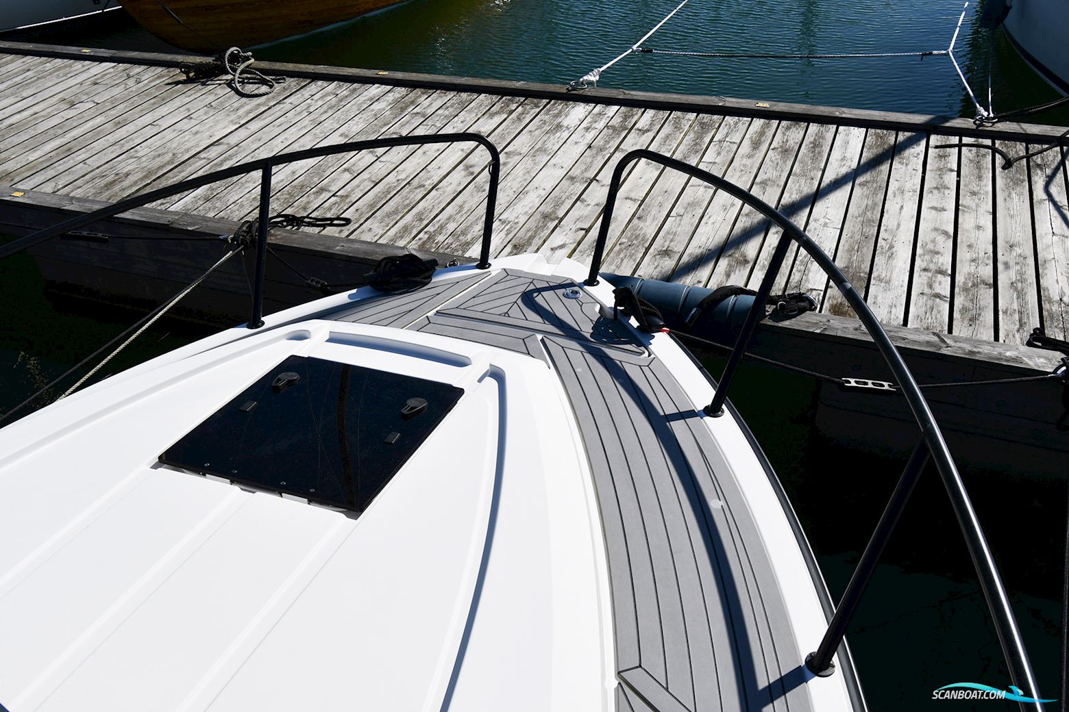 Finnmaster Pilot 8