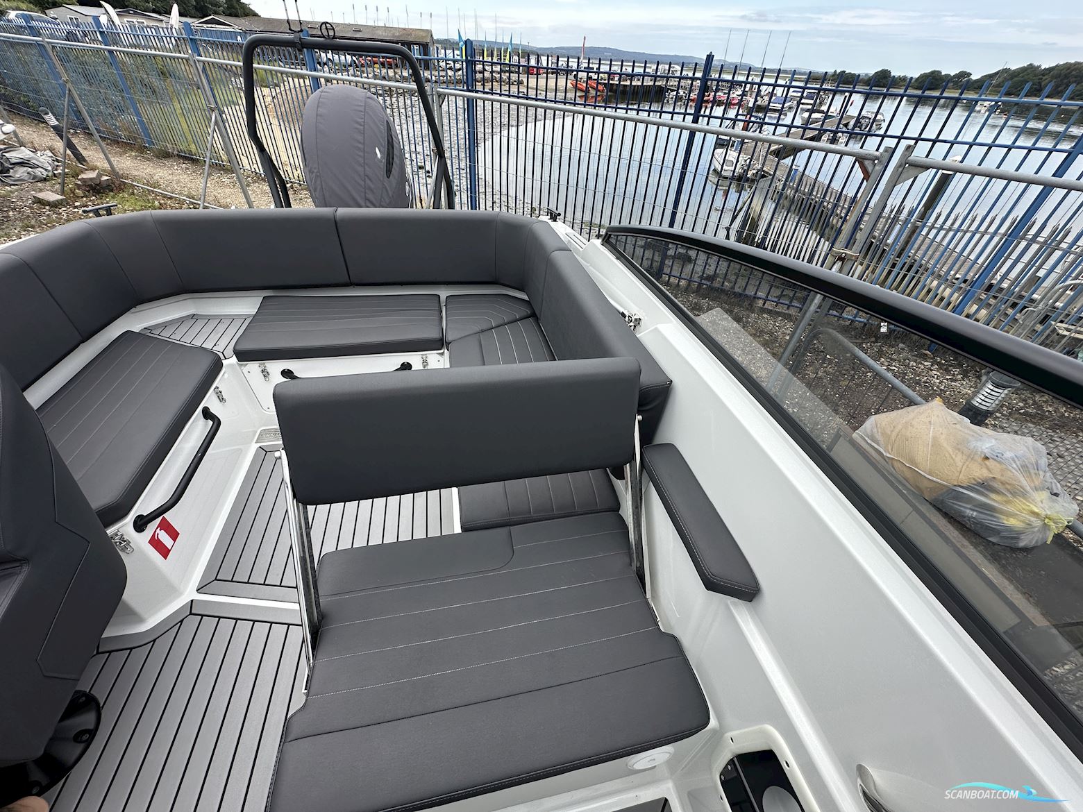 FINNMASTER R6 Bowrider