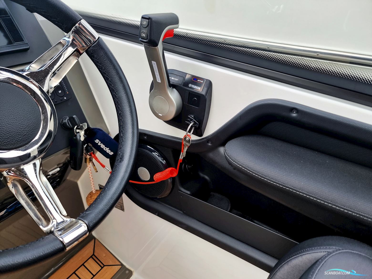 Finnmaster T8 Yamaha F300 XSB2 2022