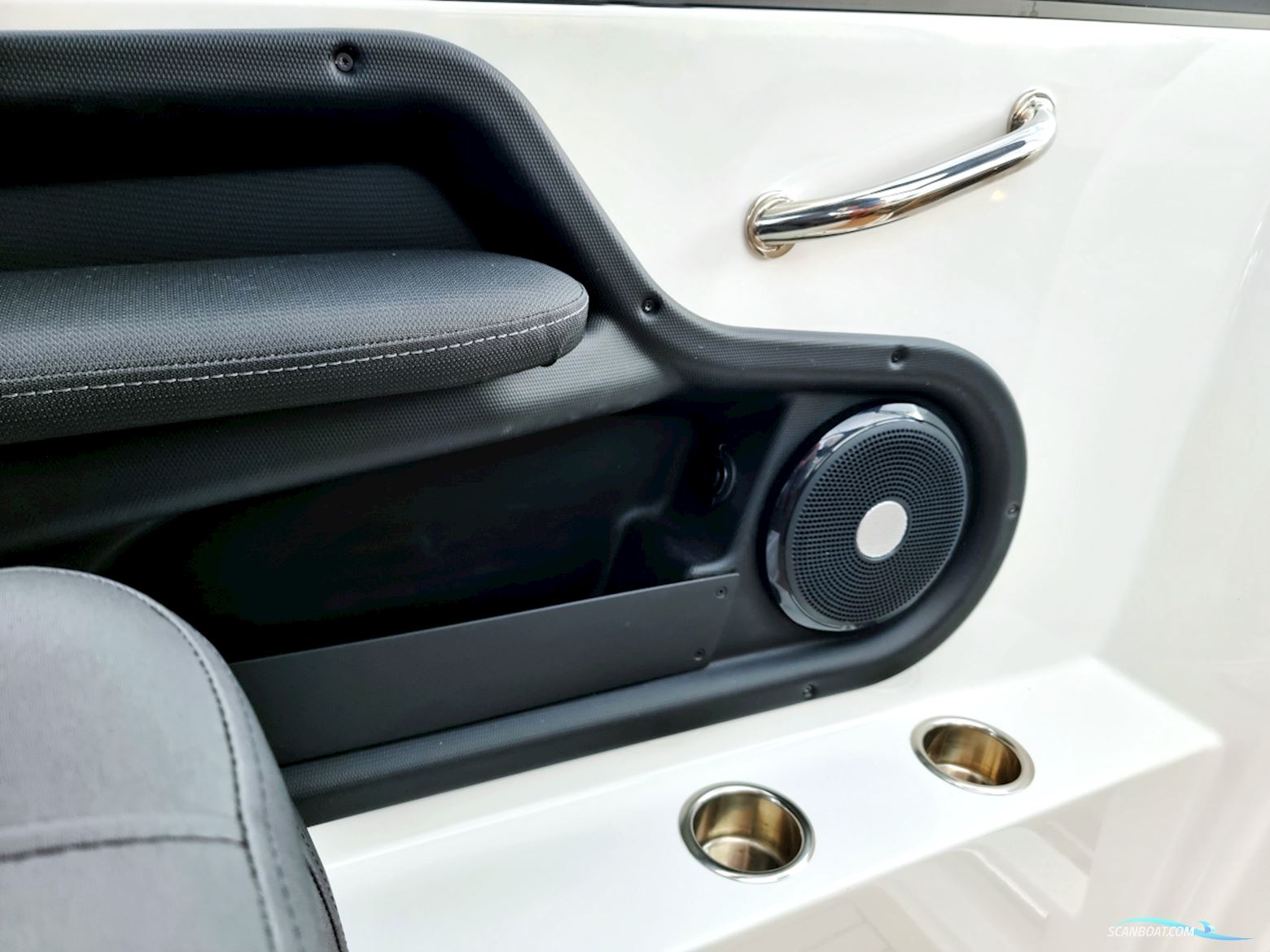 Finnmaster T8 Yamaha F300 XSB2 2022