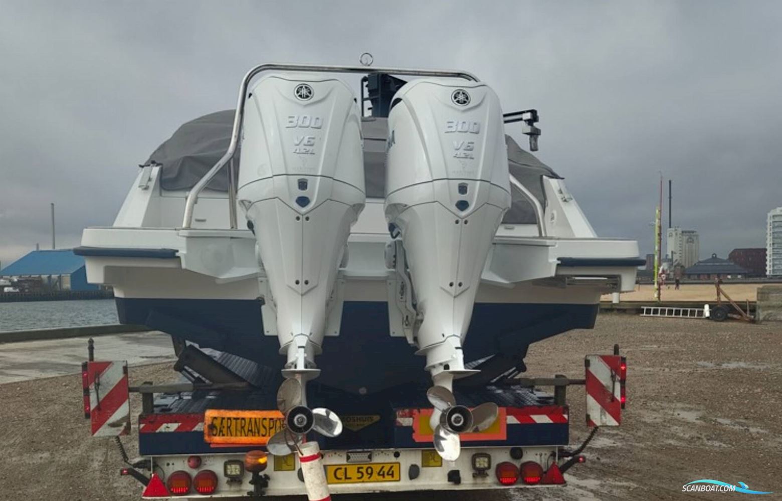 Finnmaster T9 - 2 X F300 Yamaha/Udstyr