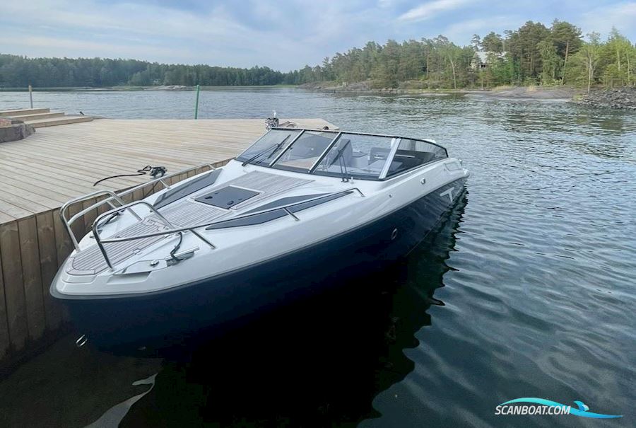 Finnmaster T9 Motorboat 2022, with Yamaha F300 engine, Finland