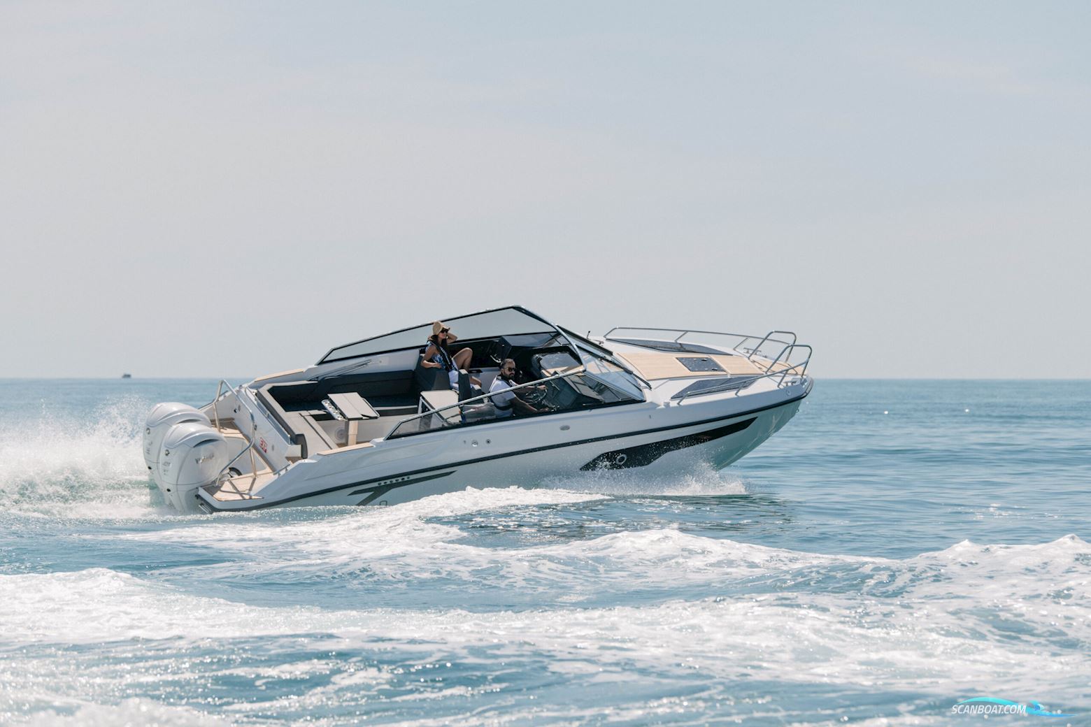 Finnmaster T9 Motorboat 2023, with 2 x Yamaha 300 hk 4-Takt White engine, Denmark