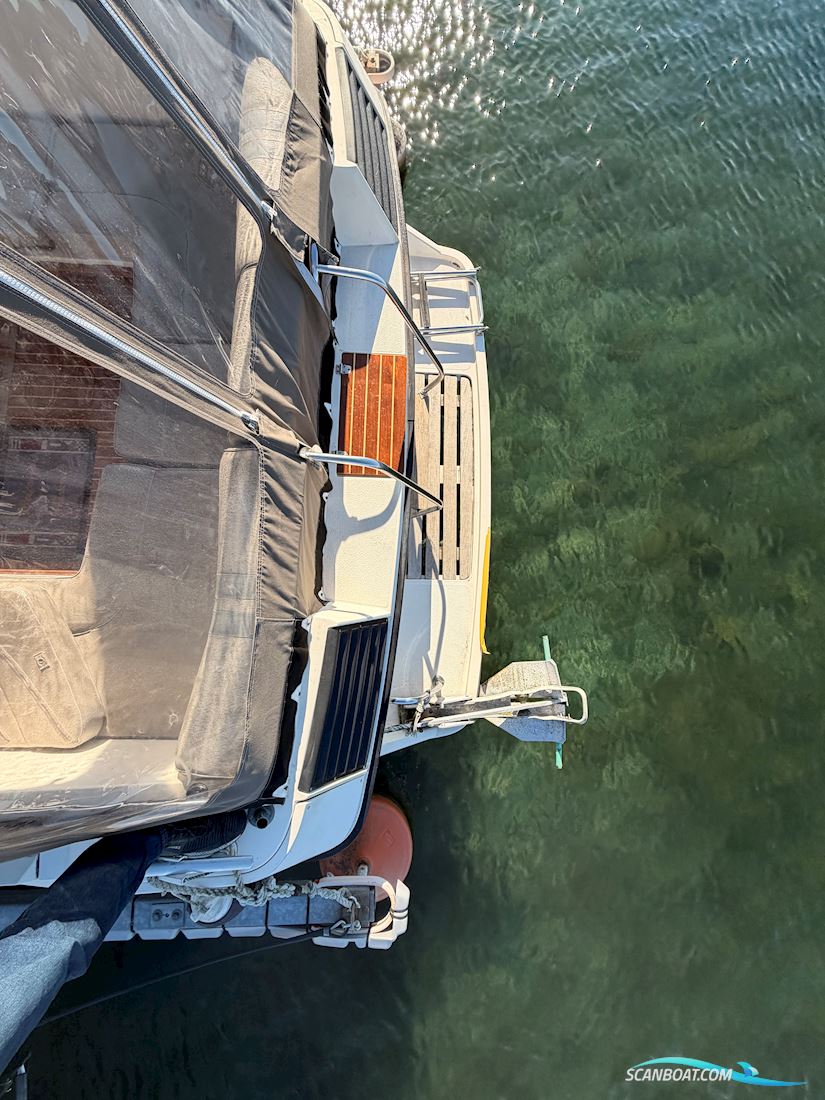 Fjord Dolphin 900