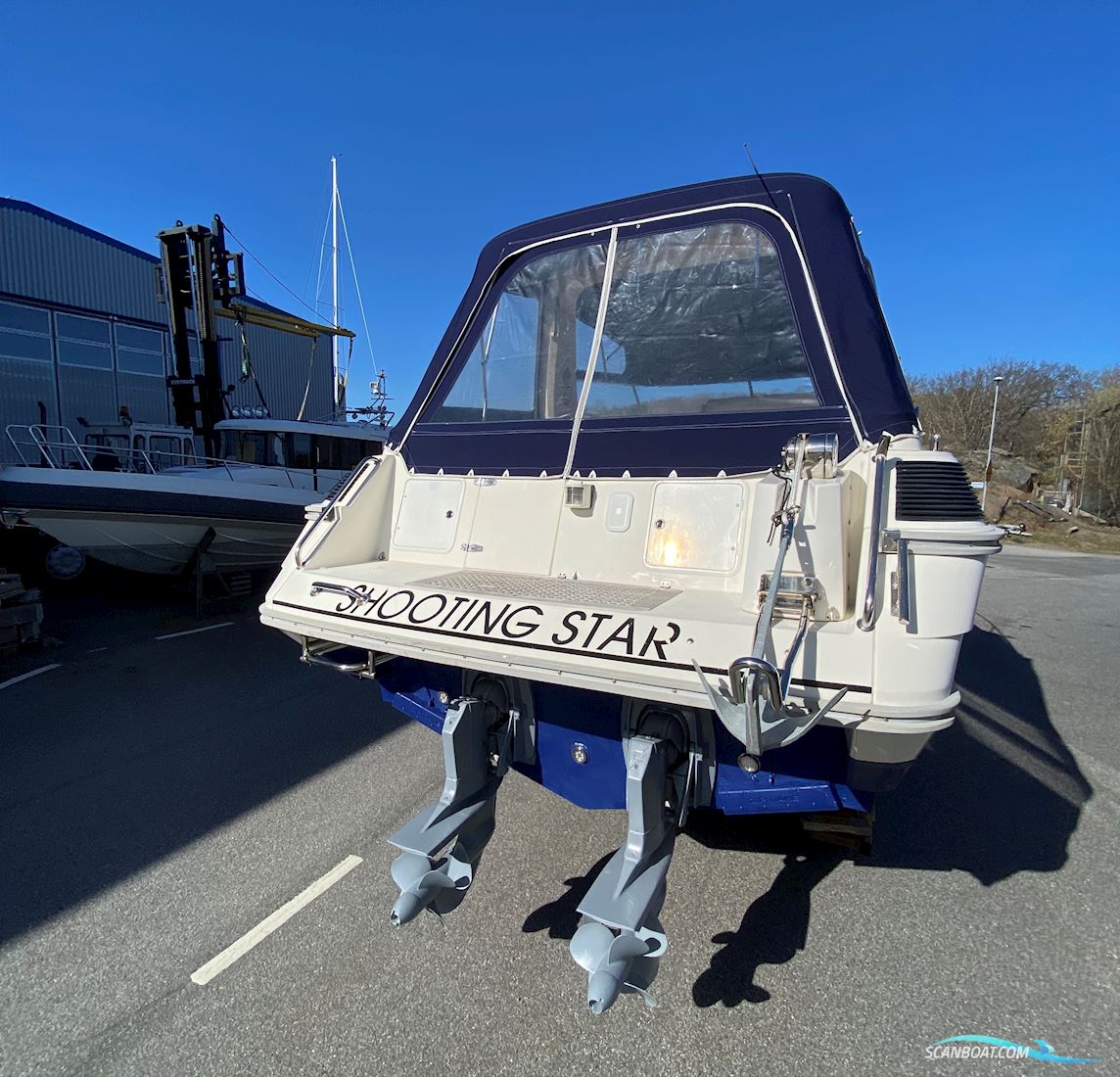 Fjord Dolphin 975
