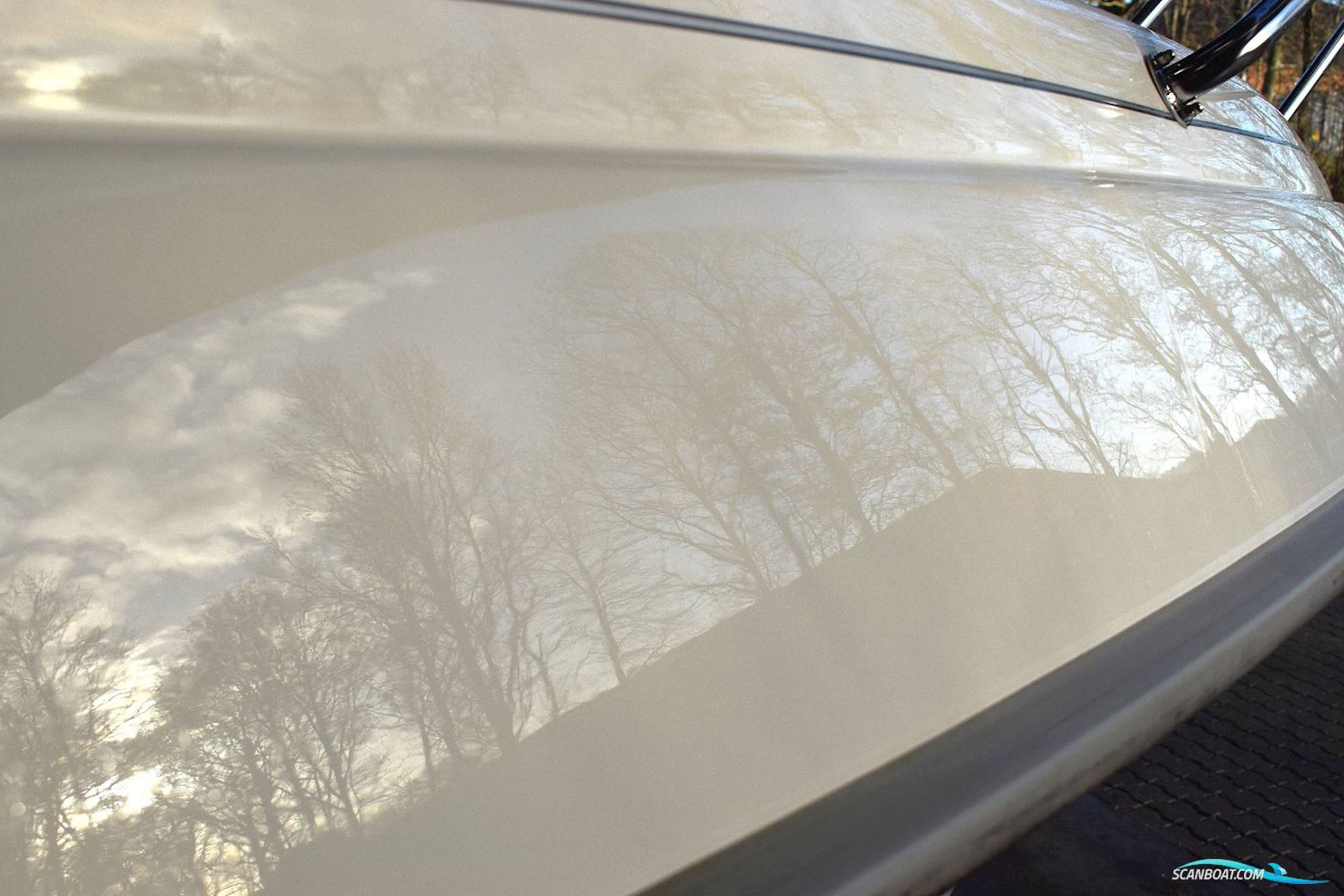 Flipper 630 DC m/ Mercury F150