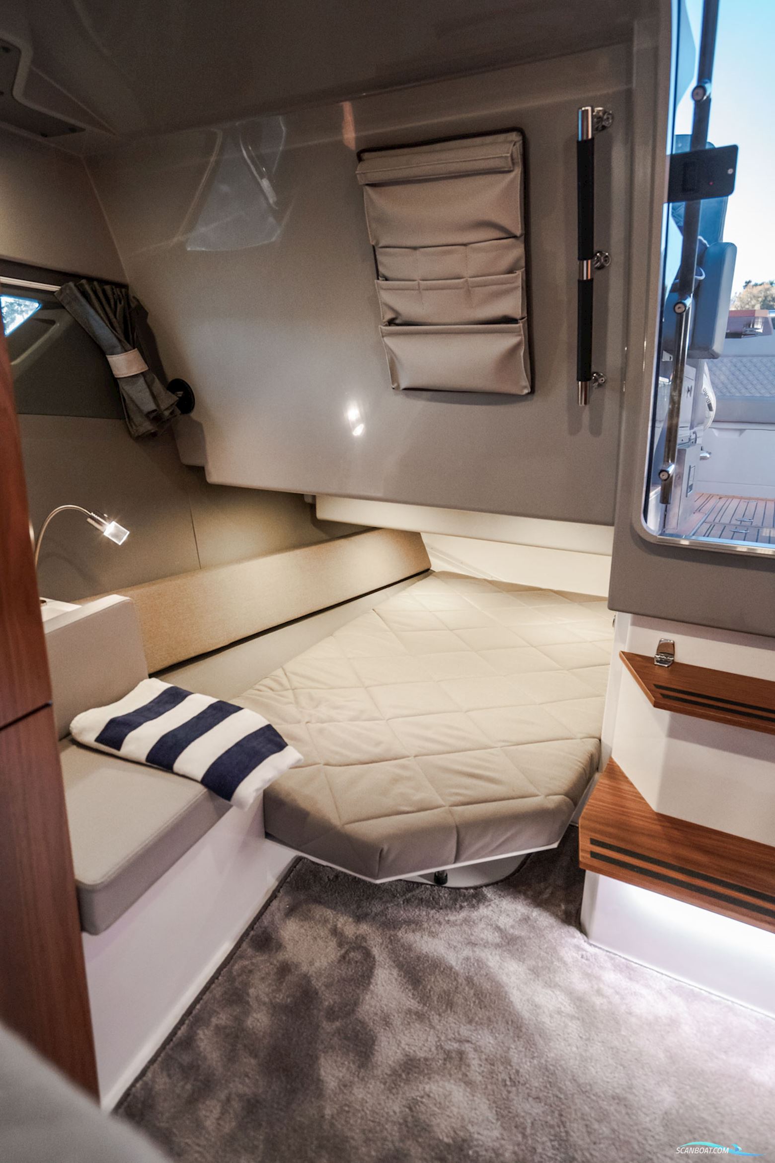 Flipper 900 DC med Mercury 2x200 hk 4-takt NY