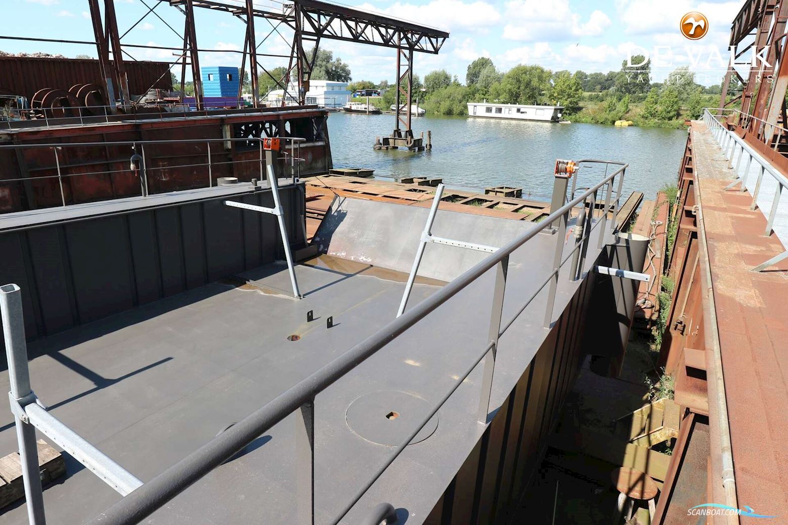 Floating Dock