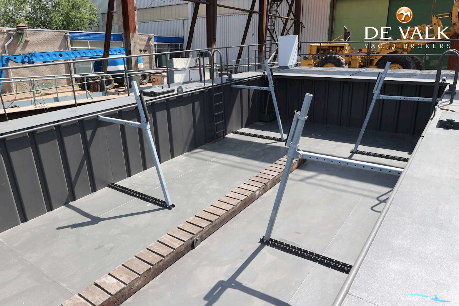Floating Dock