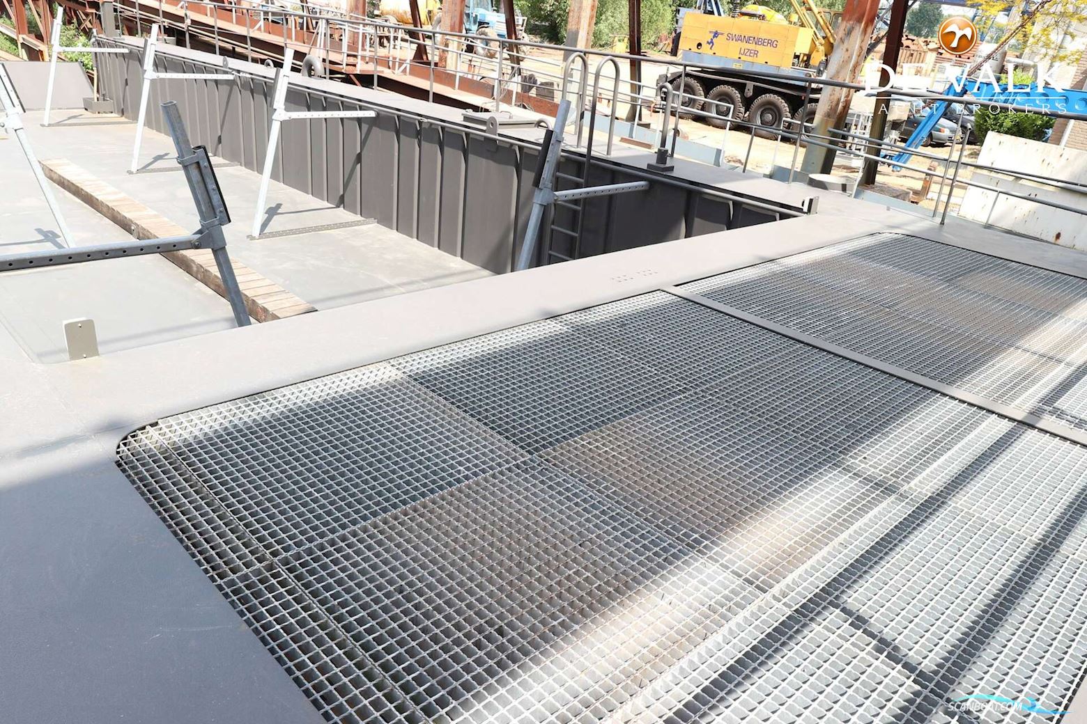 Floating Dock