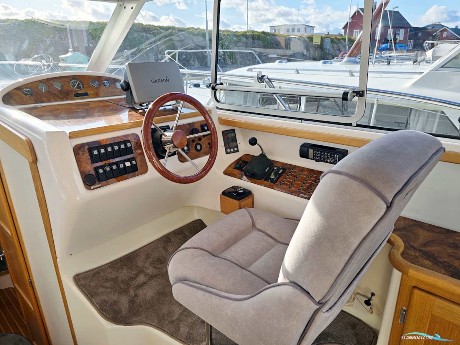 Forbina 10000 Volvo Penta KAD 300 EDC