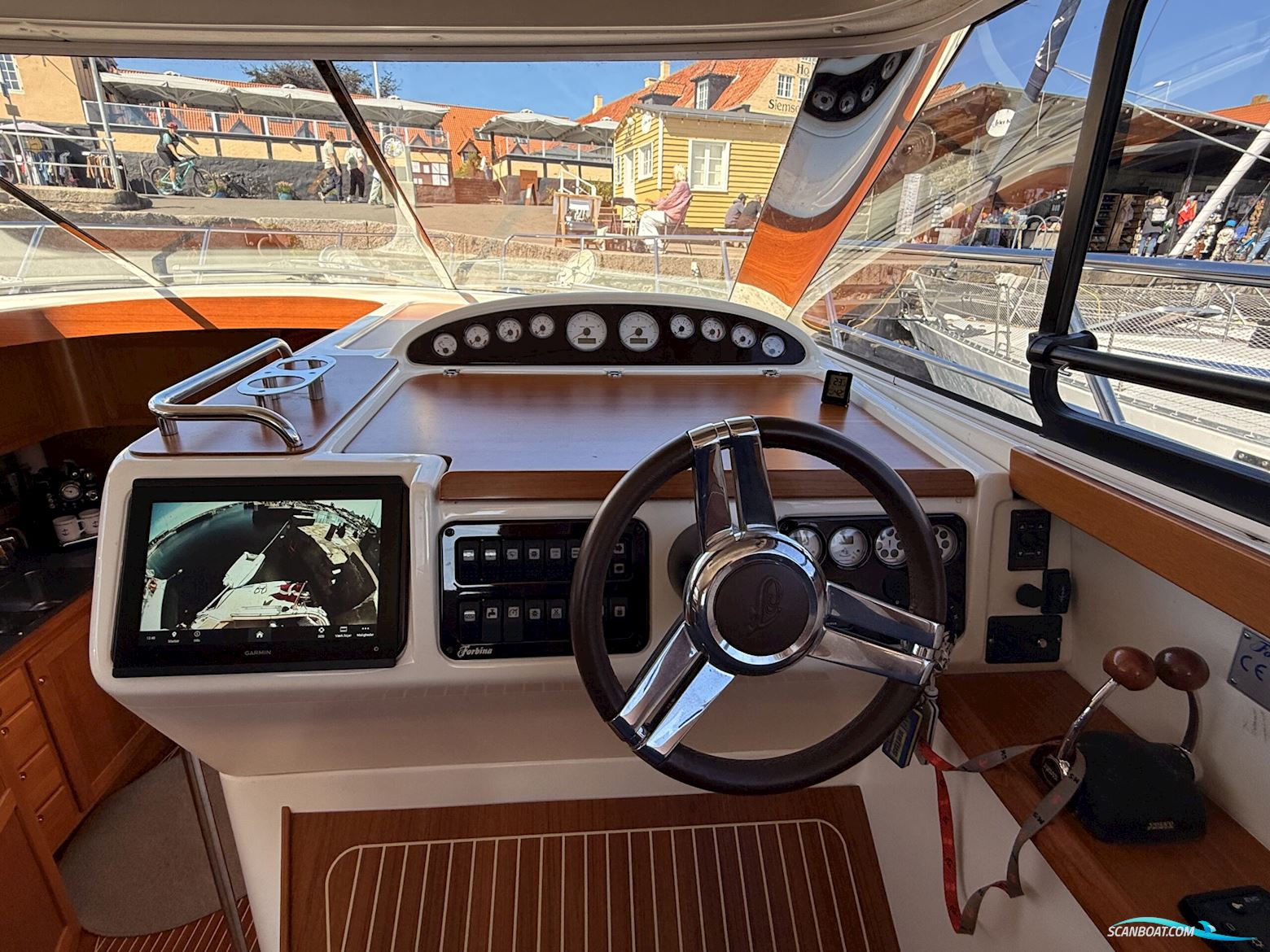 Forbina 40 Flybridge. Sommerpris. Meget Nedsat.
