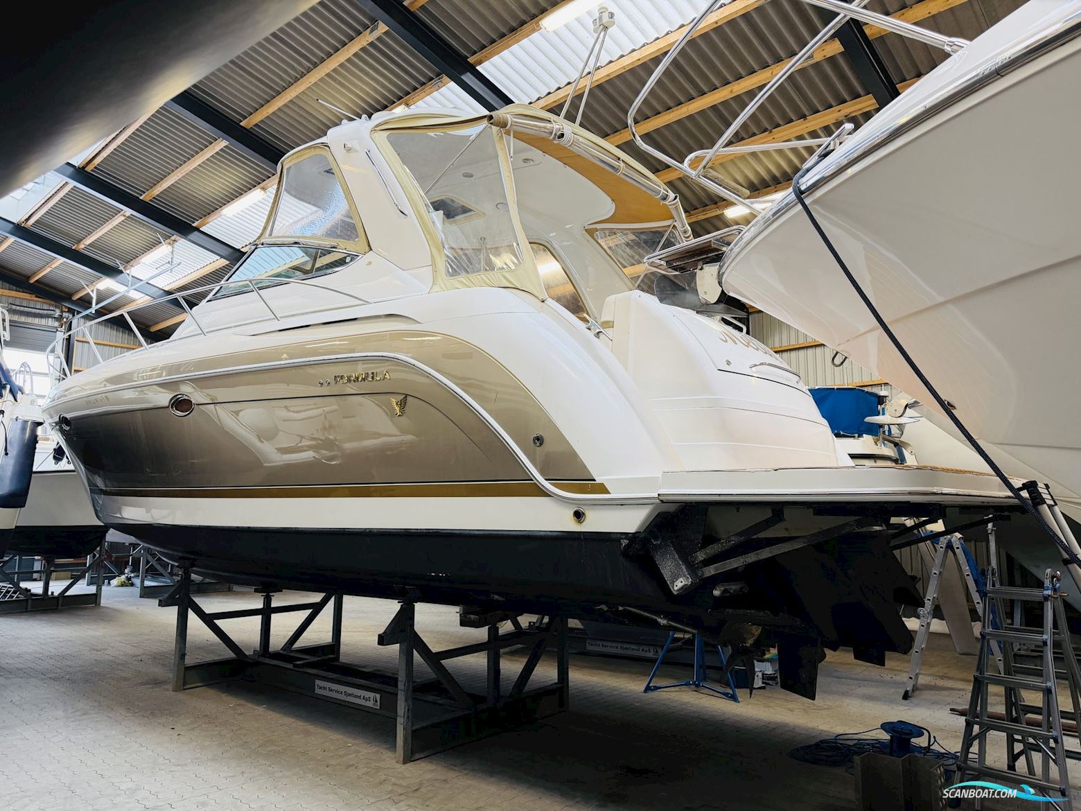 Formula 40 Performance Cruiser Motorboat 2004, with 2 x Yanmar 6LY2A-Stp engine, Denmark