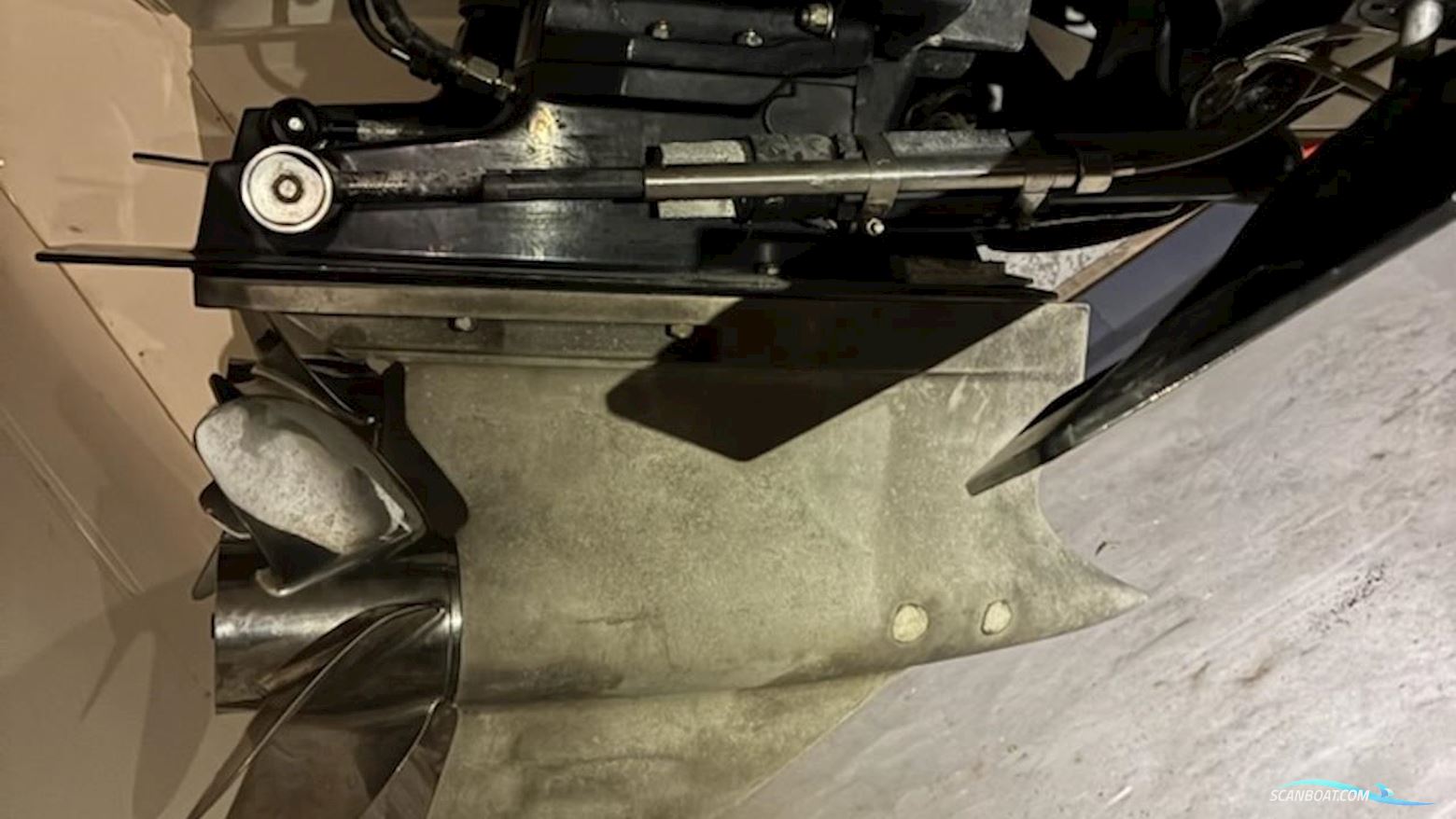 Fountain 42 Lightning