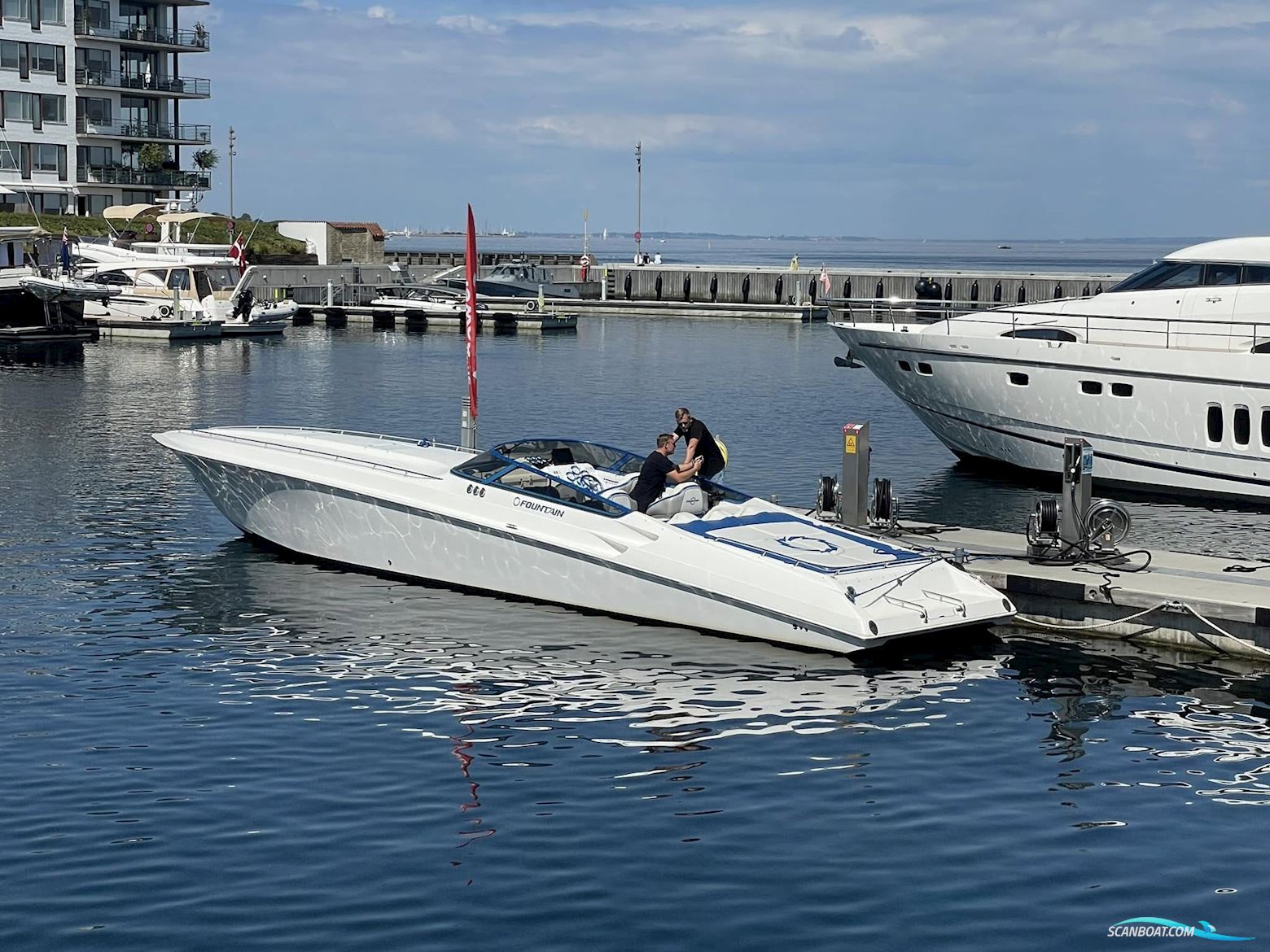 Fountain 47 Lightning Motorboat 2007, with 3 x Mercruiser 700 SCI engine, Denmark