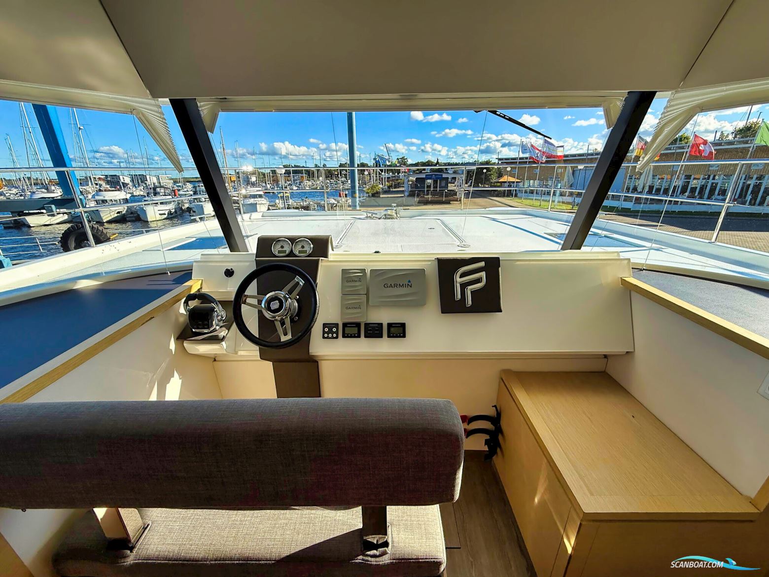Fountaine Pajot Motorcatamaran MY 37