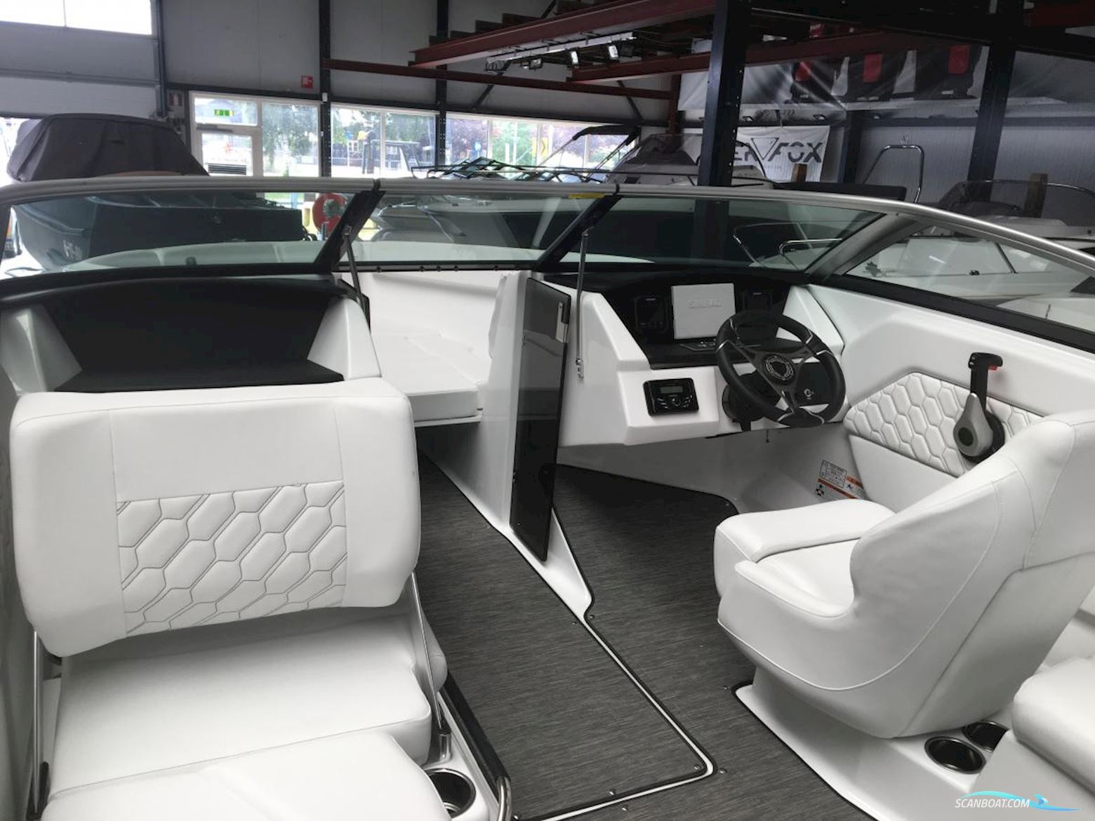 Four Winns  H1 OUTBOARD 21ft