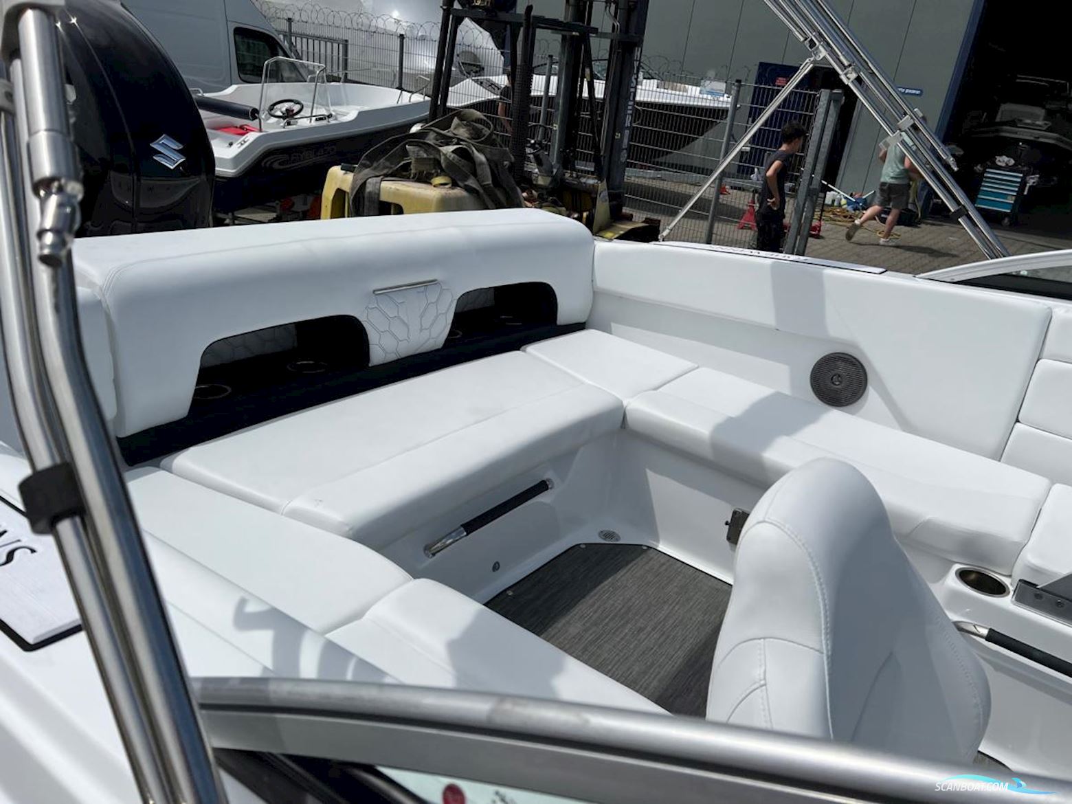 Four Winns  H1 OUTBOARD 21ft