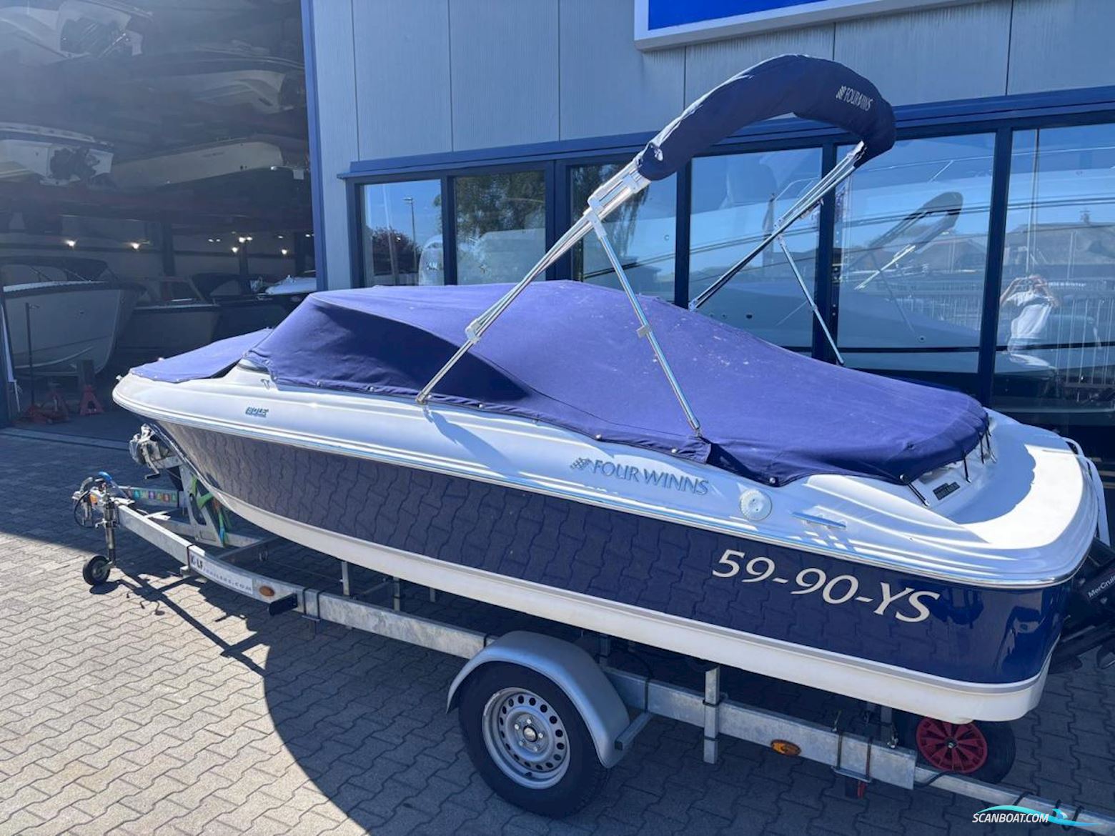 Four Winns 180 LE Bowrider
