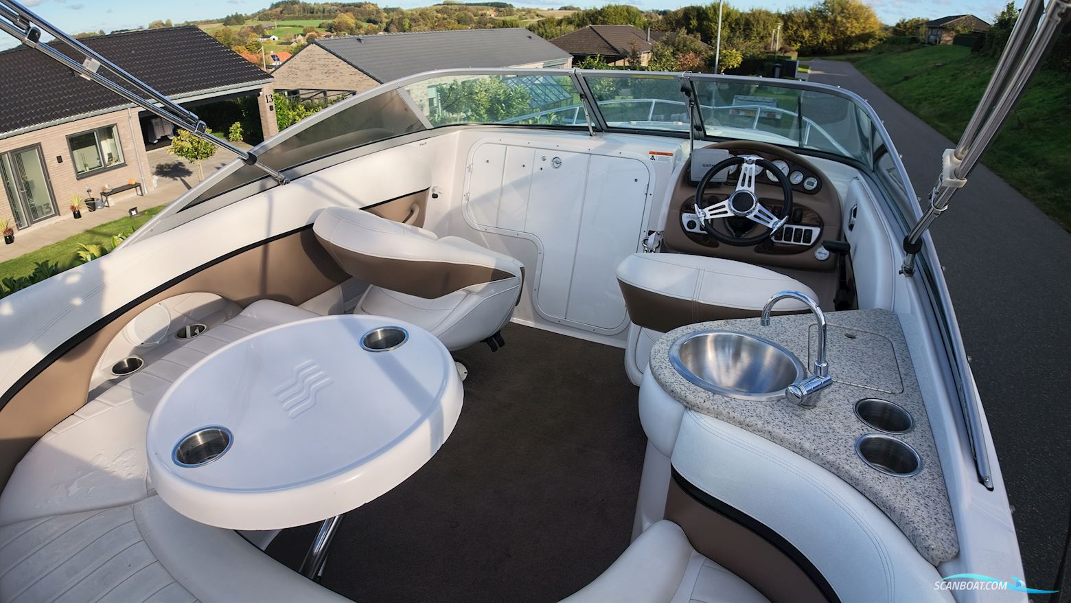 Four Winns 215 sundowner