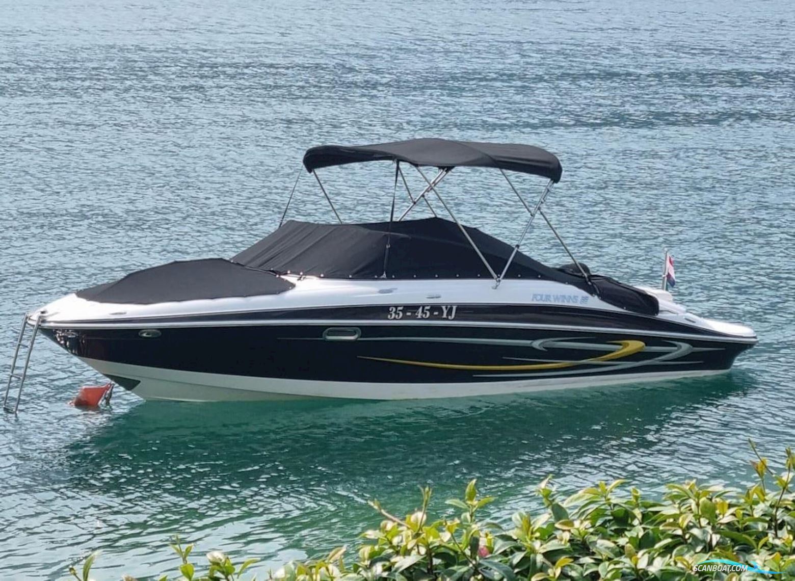Four Winns 240 Horizon Bowrider Motorboat 2006, with Mercruiser engine, The Netherlands