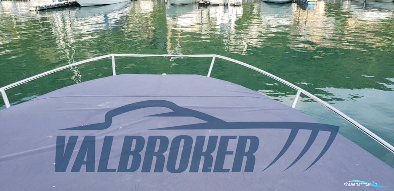 Four Winns 245 Sundowner