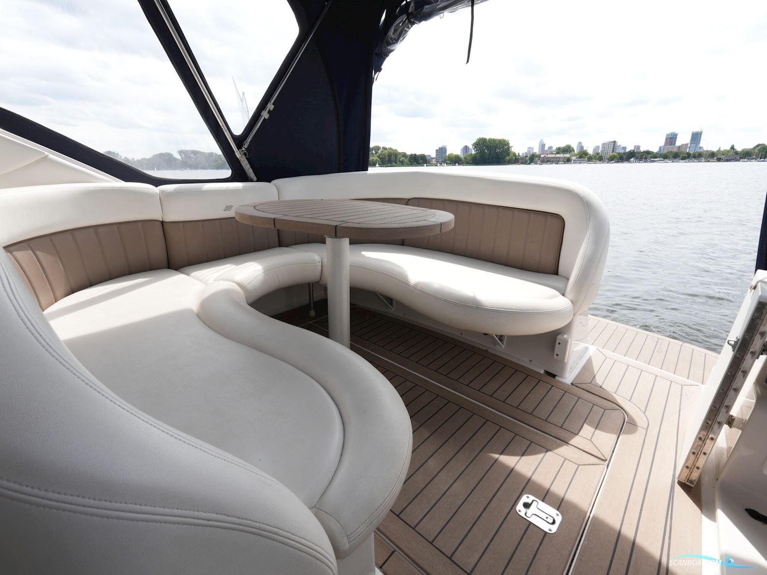 Four Winns 248 Vista