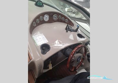 Four Winns 248 Vista Motorboat 2004, with Mercruiser engine, Croatia