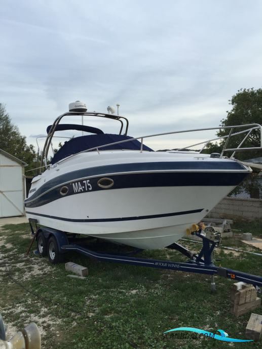 Four Winns 258 Vista Motorboat 2006, with Volvo Penta 5 engine, Sweden